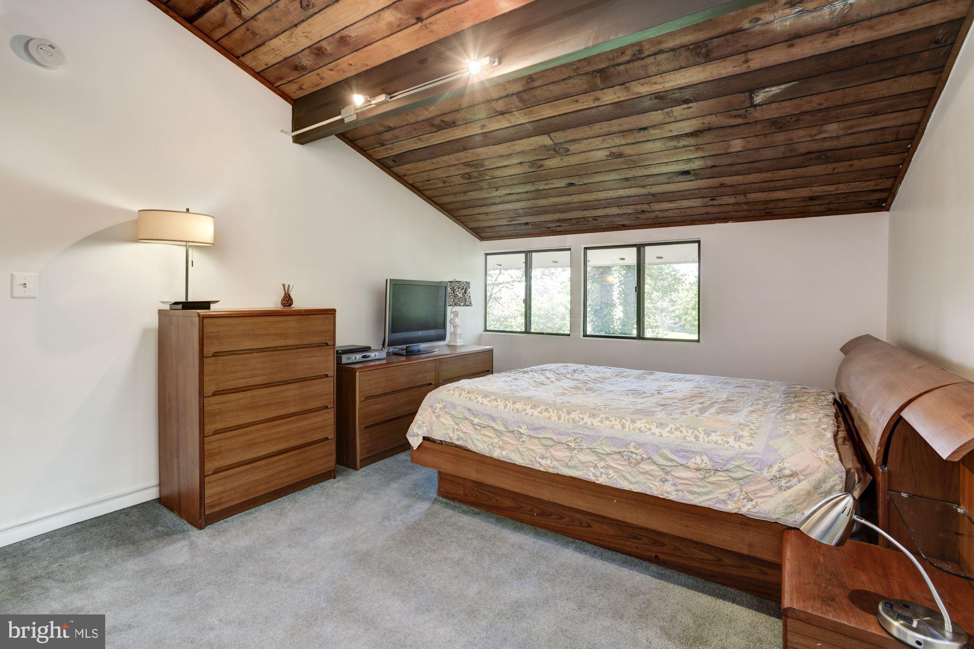 CLARKSVILLE HUNT - Residential