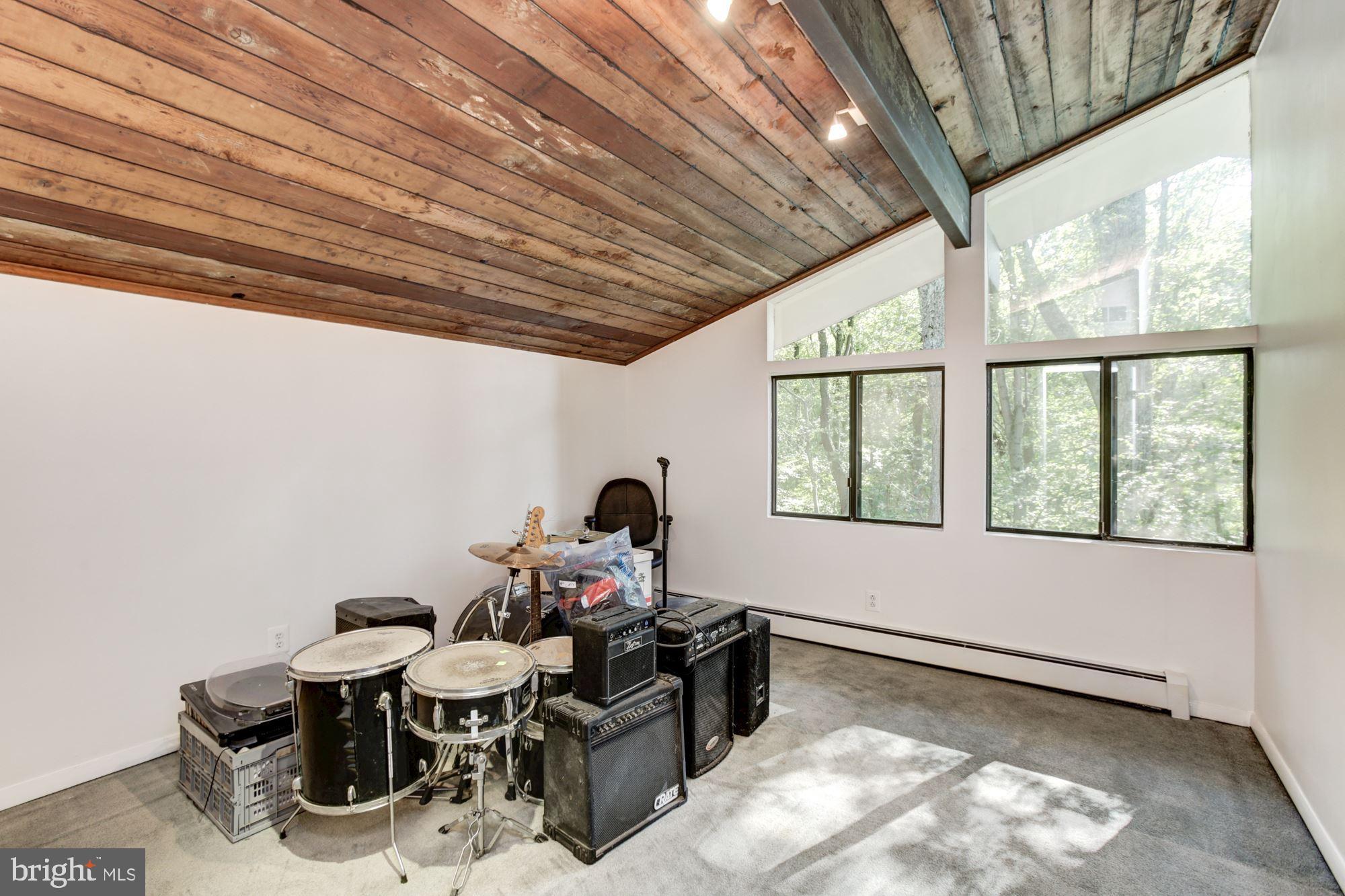 CLARKSVILLE HUNT - Residential