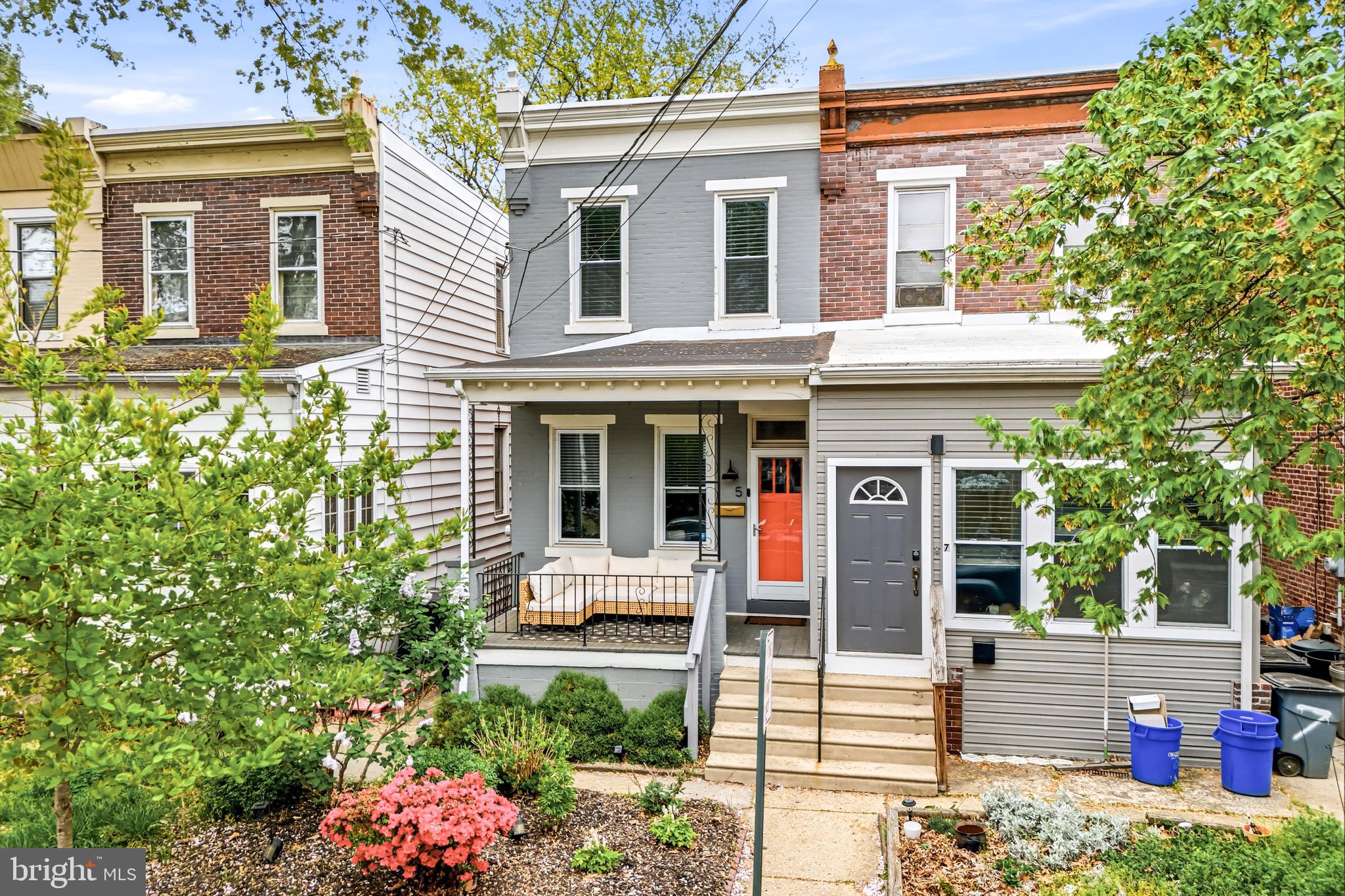 5 E COLLINGS AVENUE