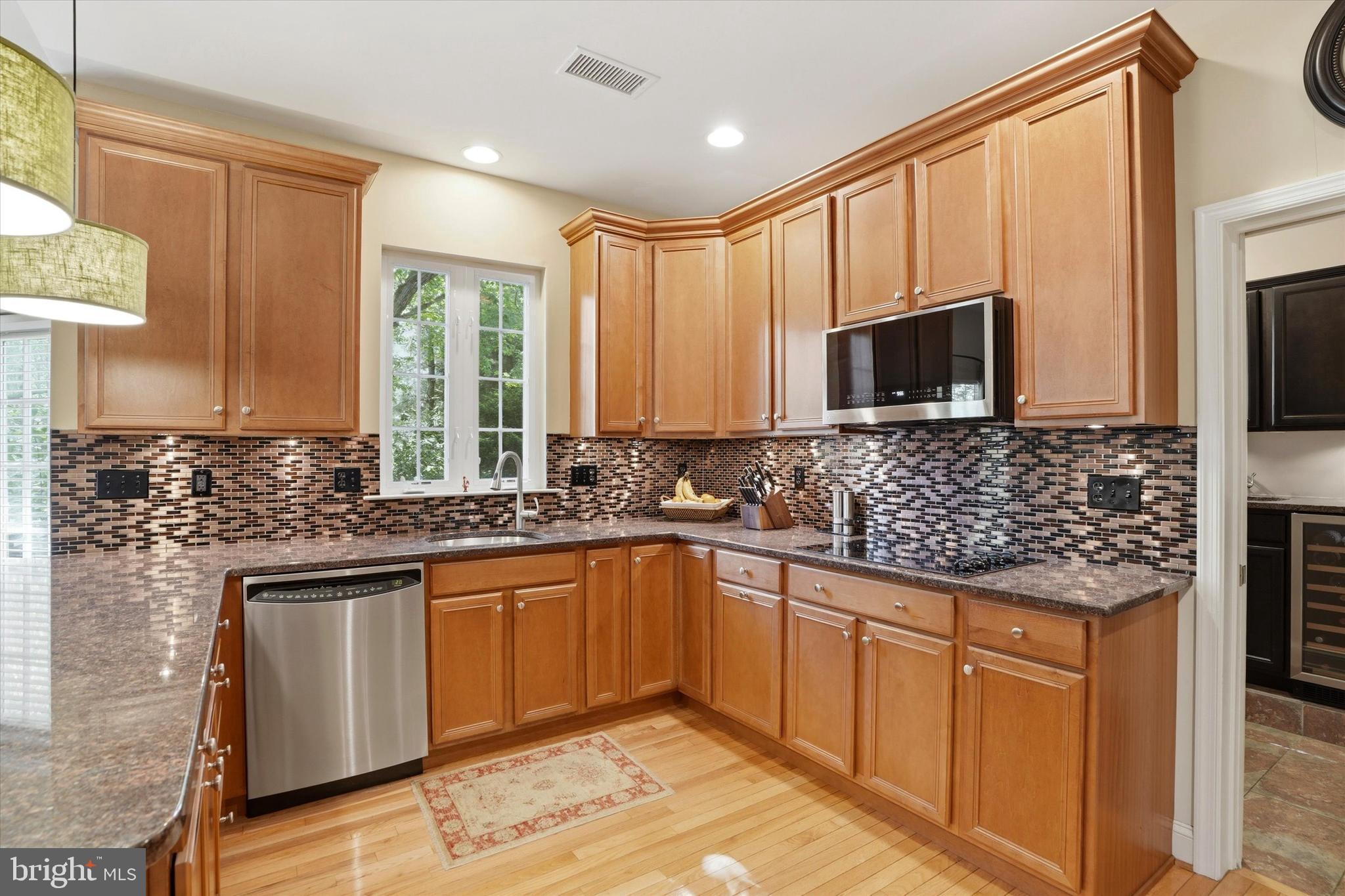 GRAYSTONE - Residential