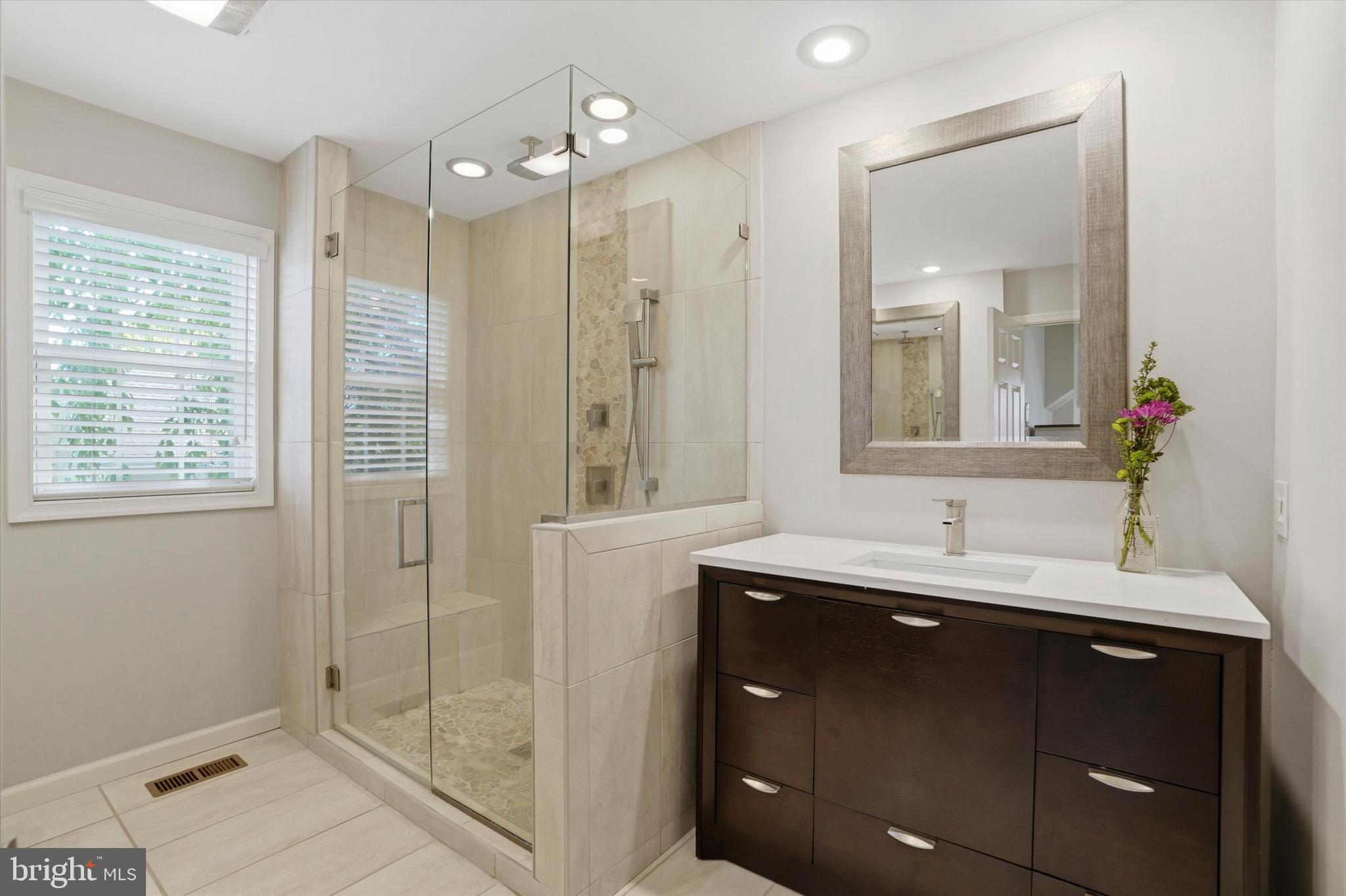 GRAYSTONE - Residential