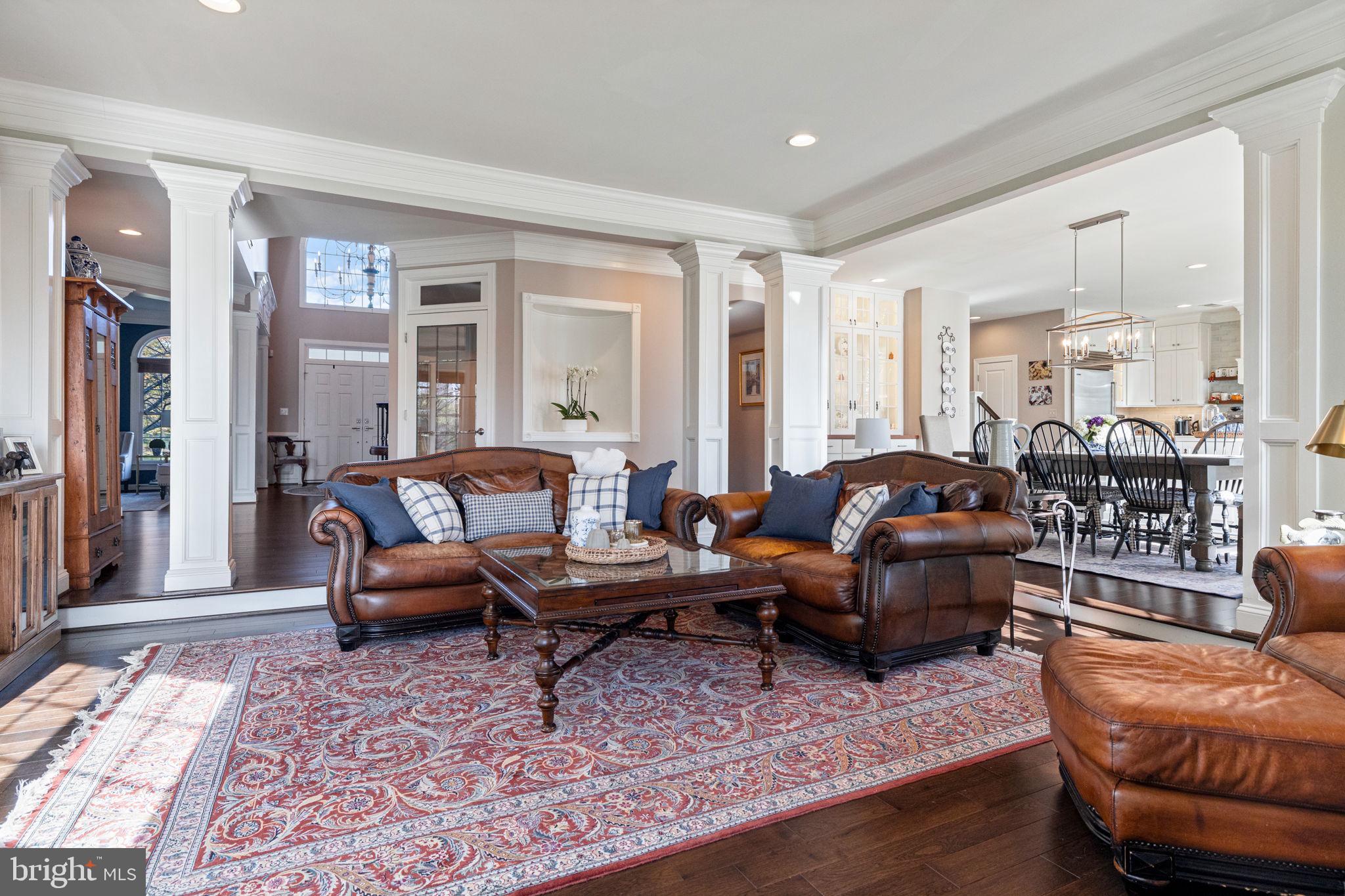 EMERALD PARK ESTATES - Residential