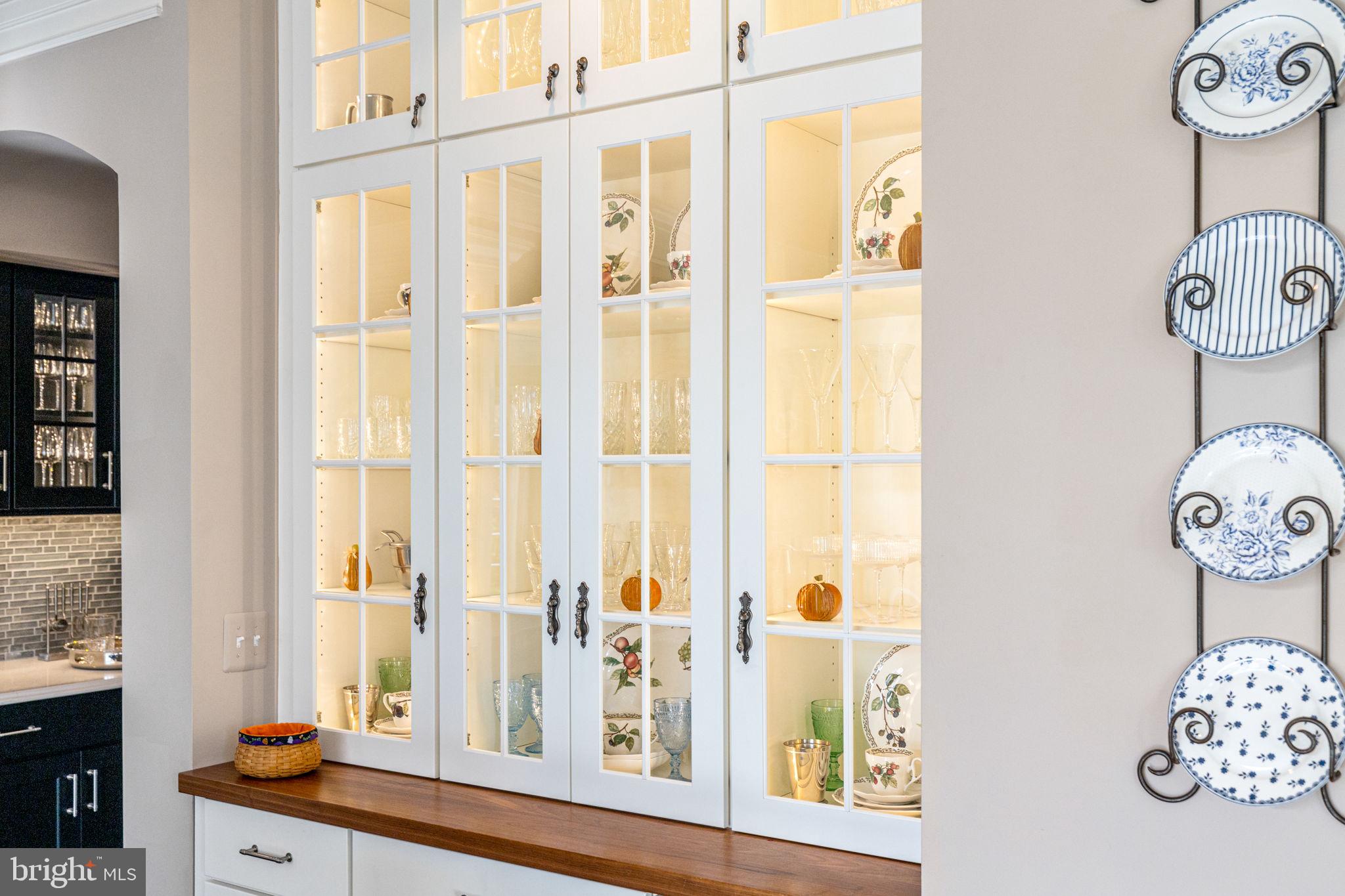 EMERALD PARK ESTATES - Residential