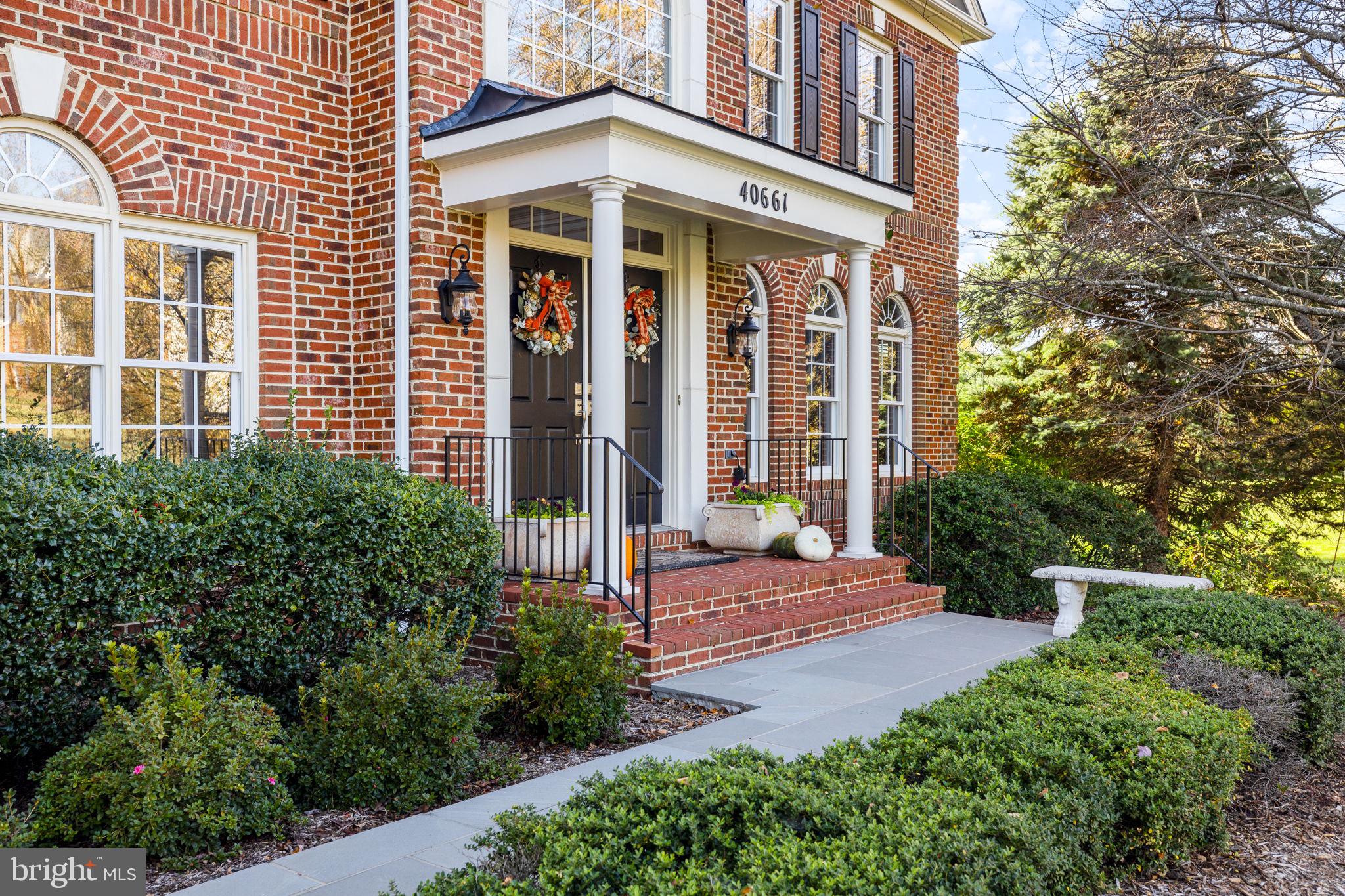 EMERALD PARK ESTATES - Residential