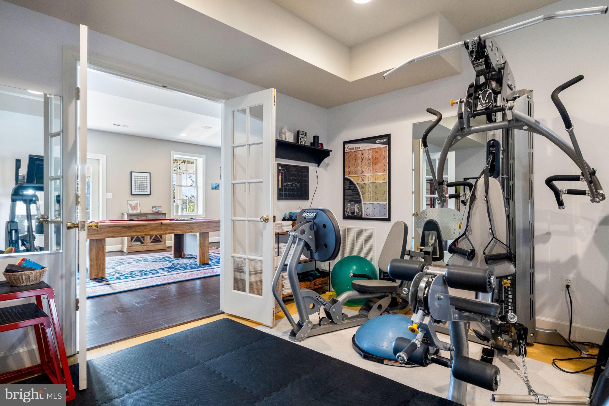 EMERALD PARK ESTATES - Residential