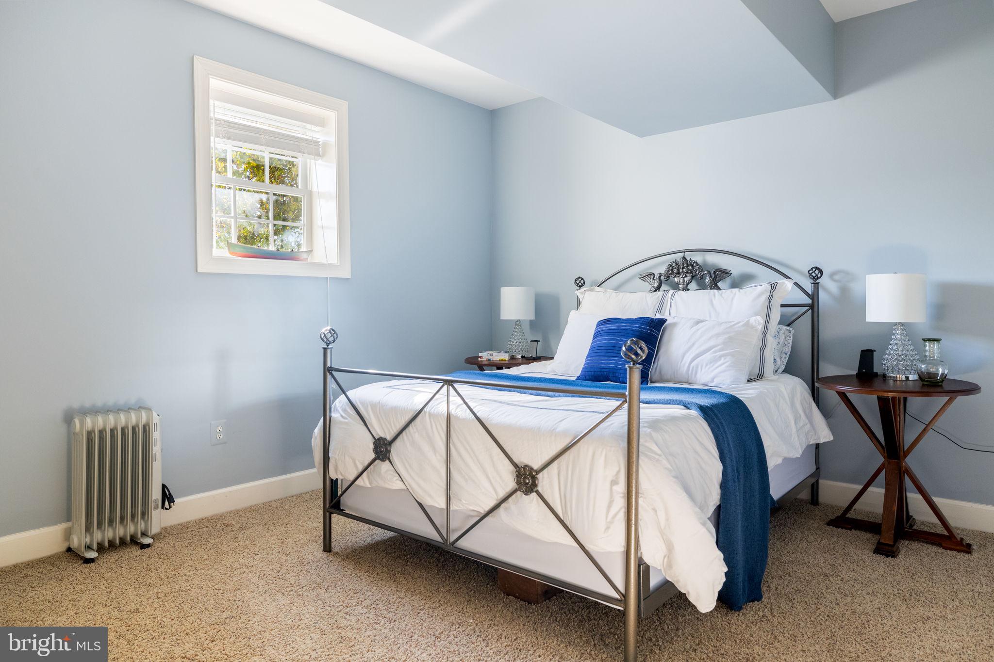 EMERALD PARK ESTATES - Residential