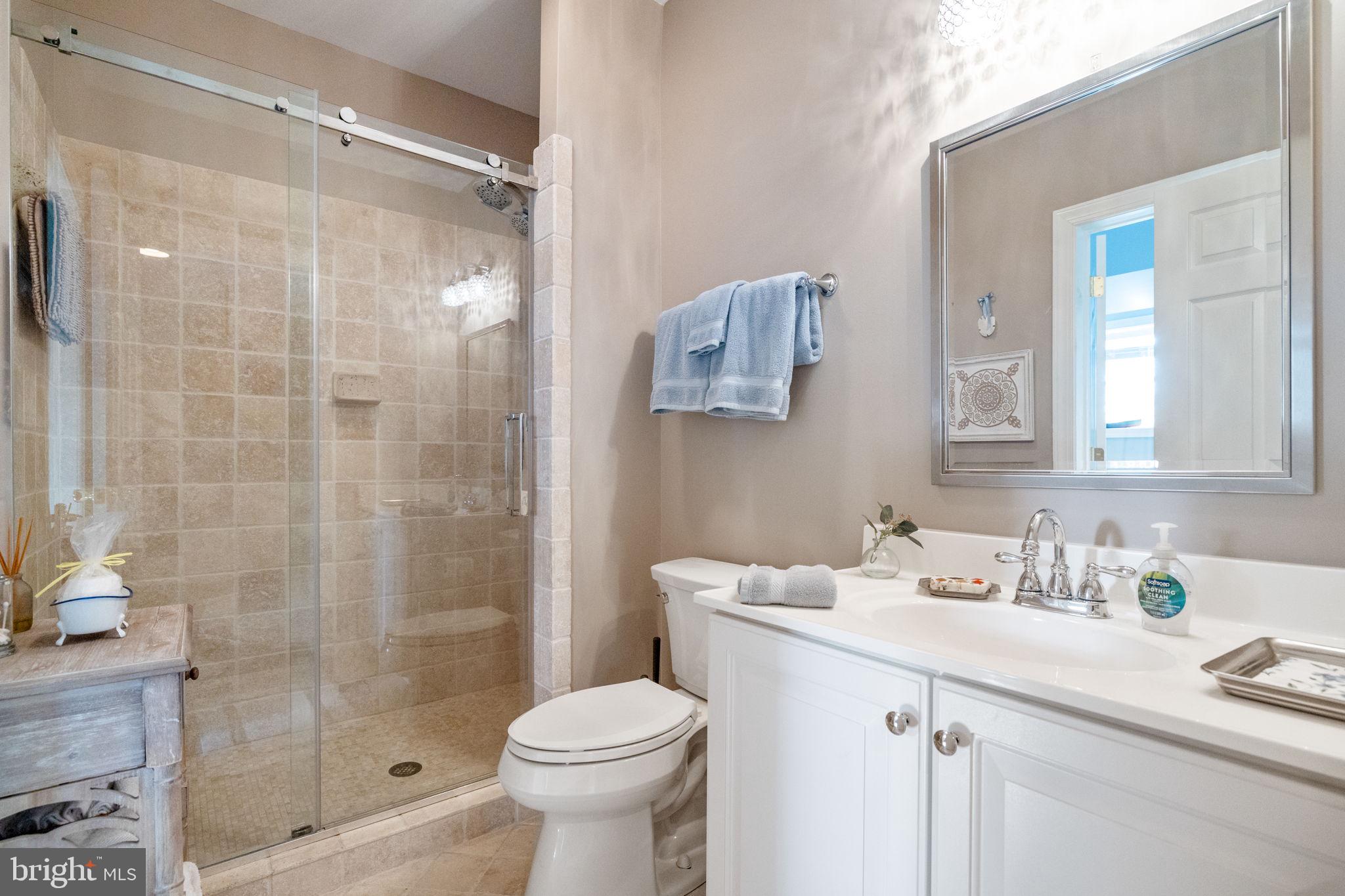 EMERALD PARK ESTATES - Residential