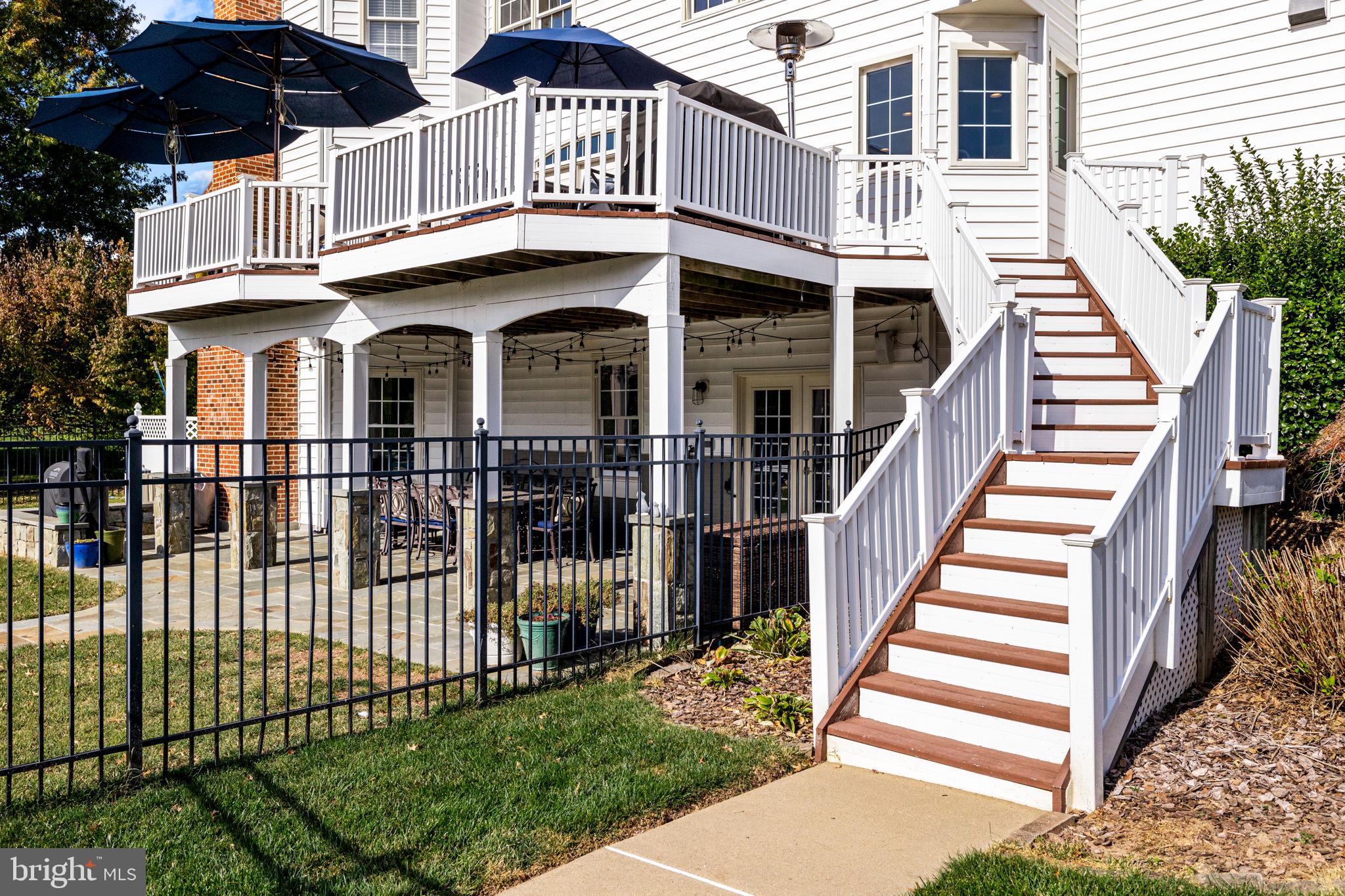 EMERALD PARK ESTATES - Residential