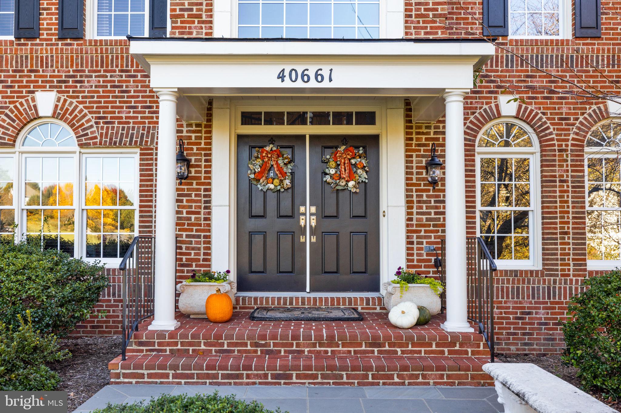 EMERALD PARK ESTATES - Residential