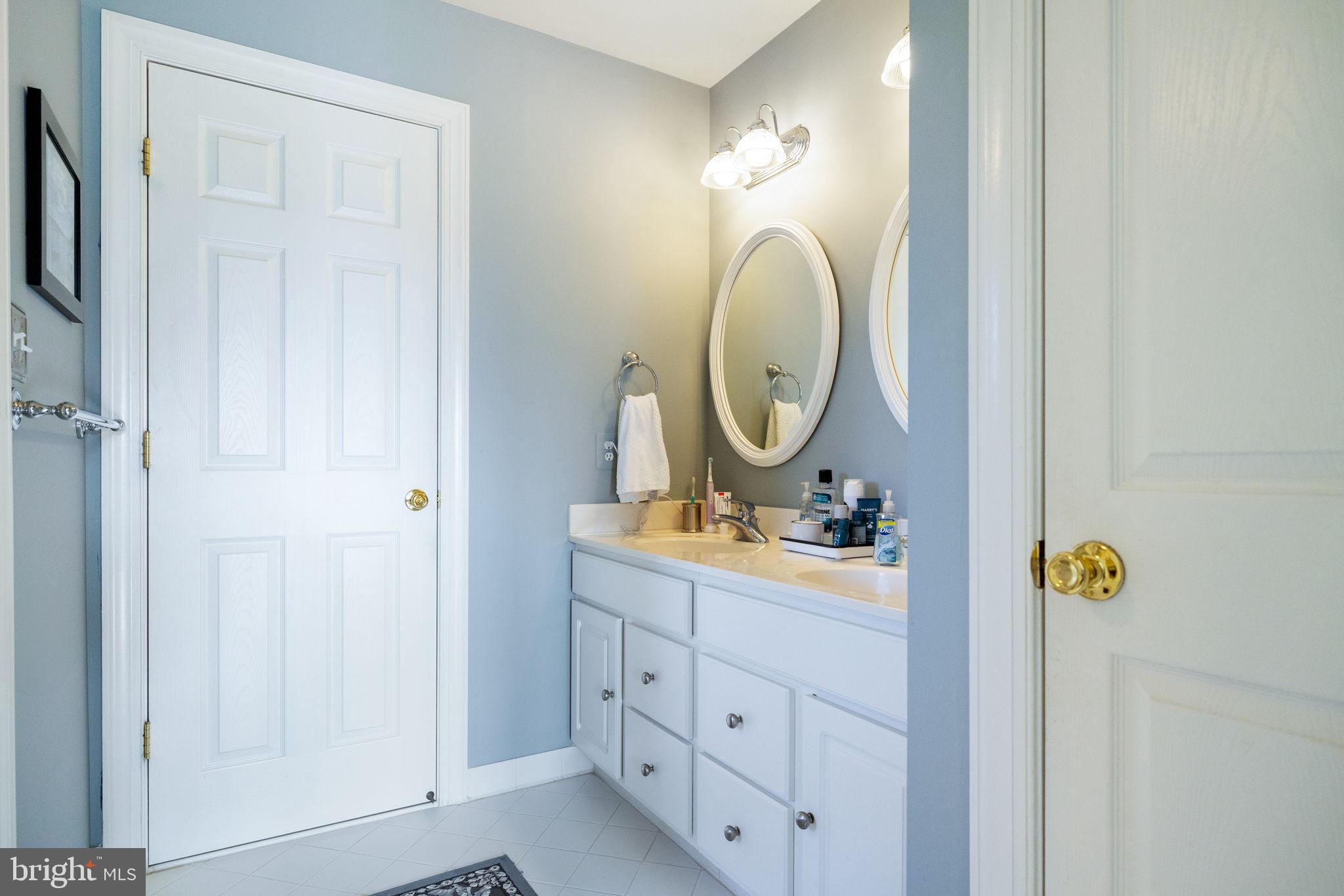 EMERALD PARK ESTATES - Residential