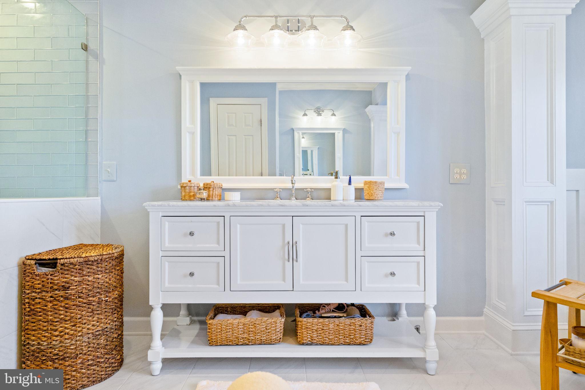 EMERALD PARK ESTATES - Residential