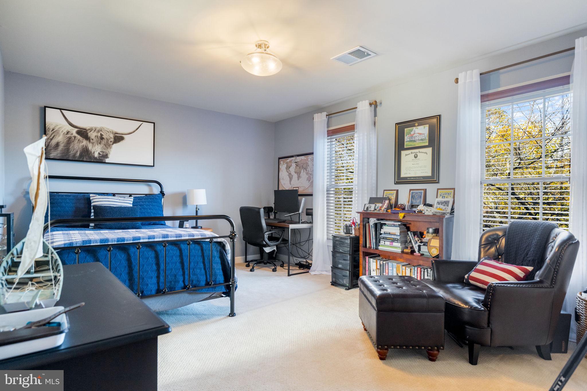 EMERALD PARK ESTATES - Residential