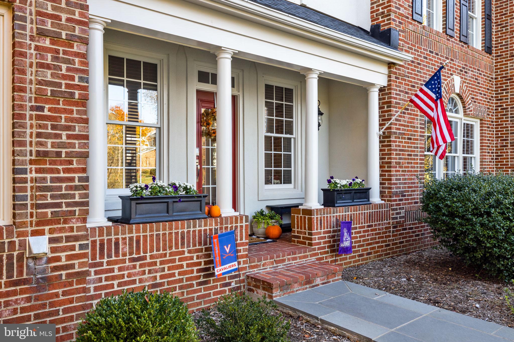 EMERALD PARK ESTATES - Residential