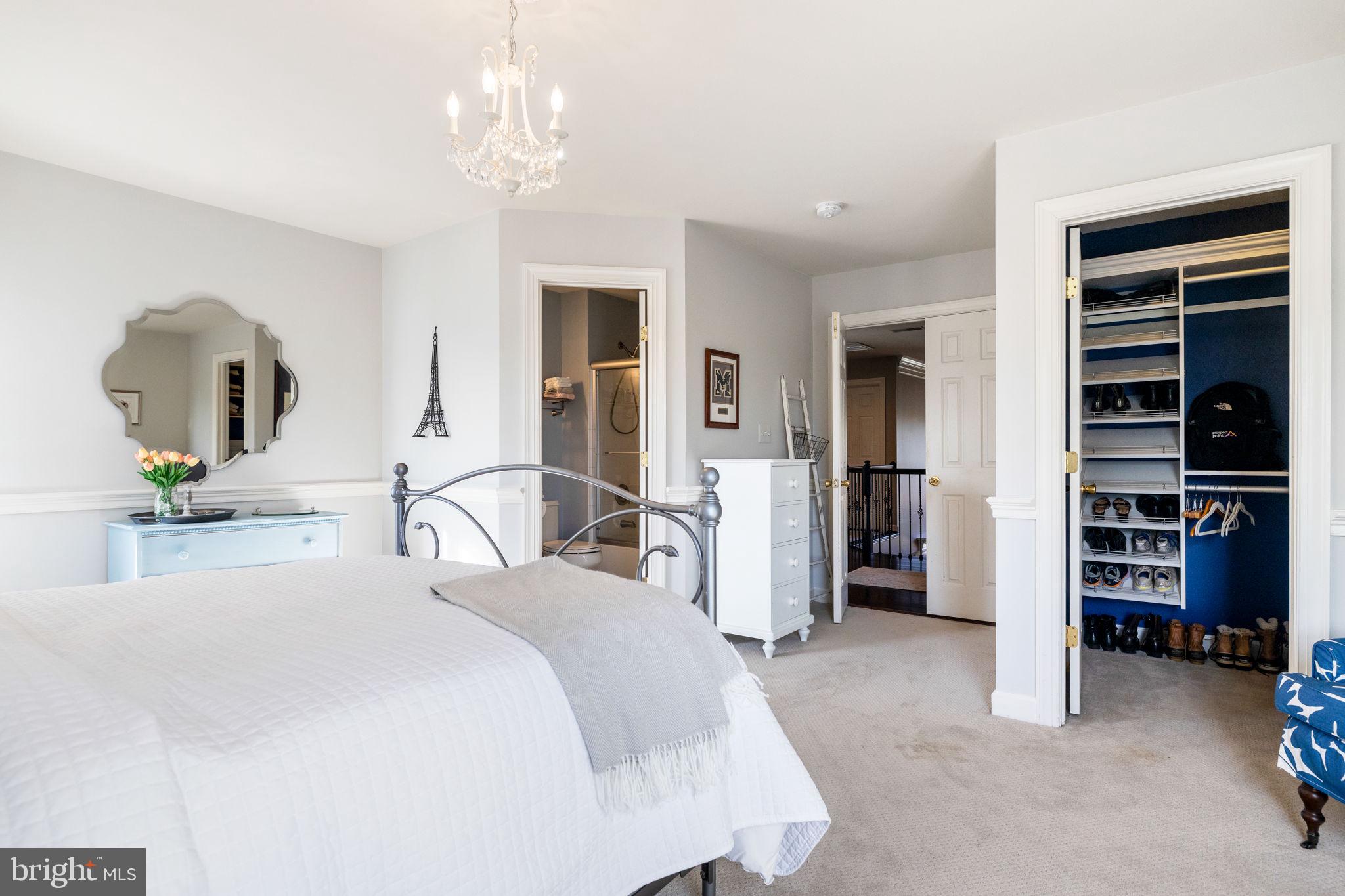 EMERALD PARK ESTATES - Residential