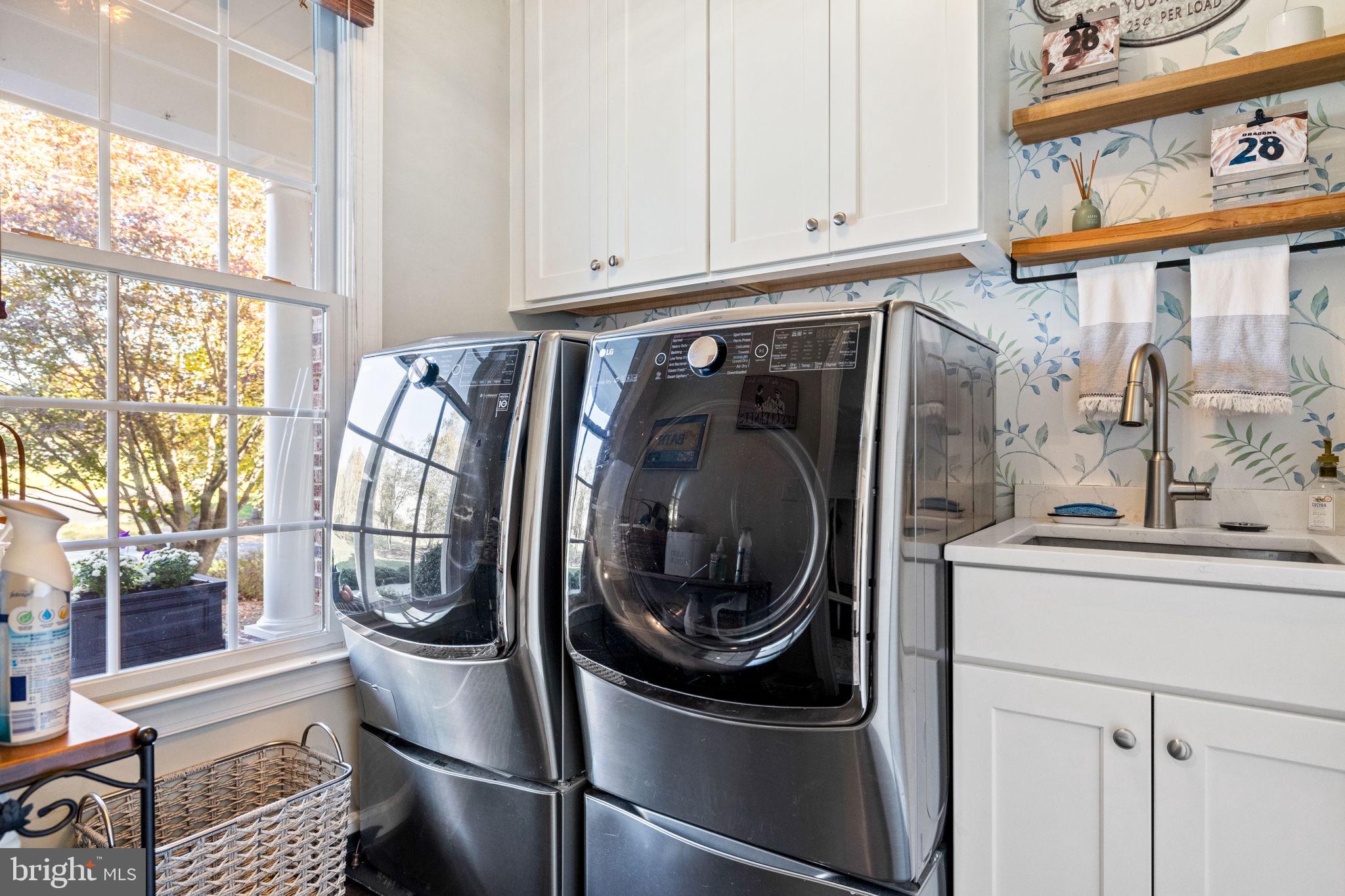 EMERALD PARK ESTATES - Residential