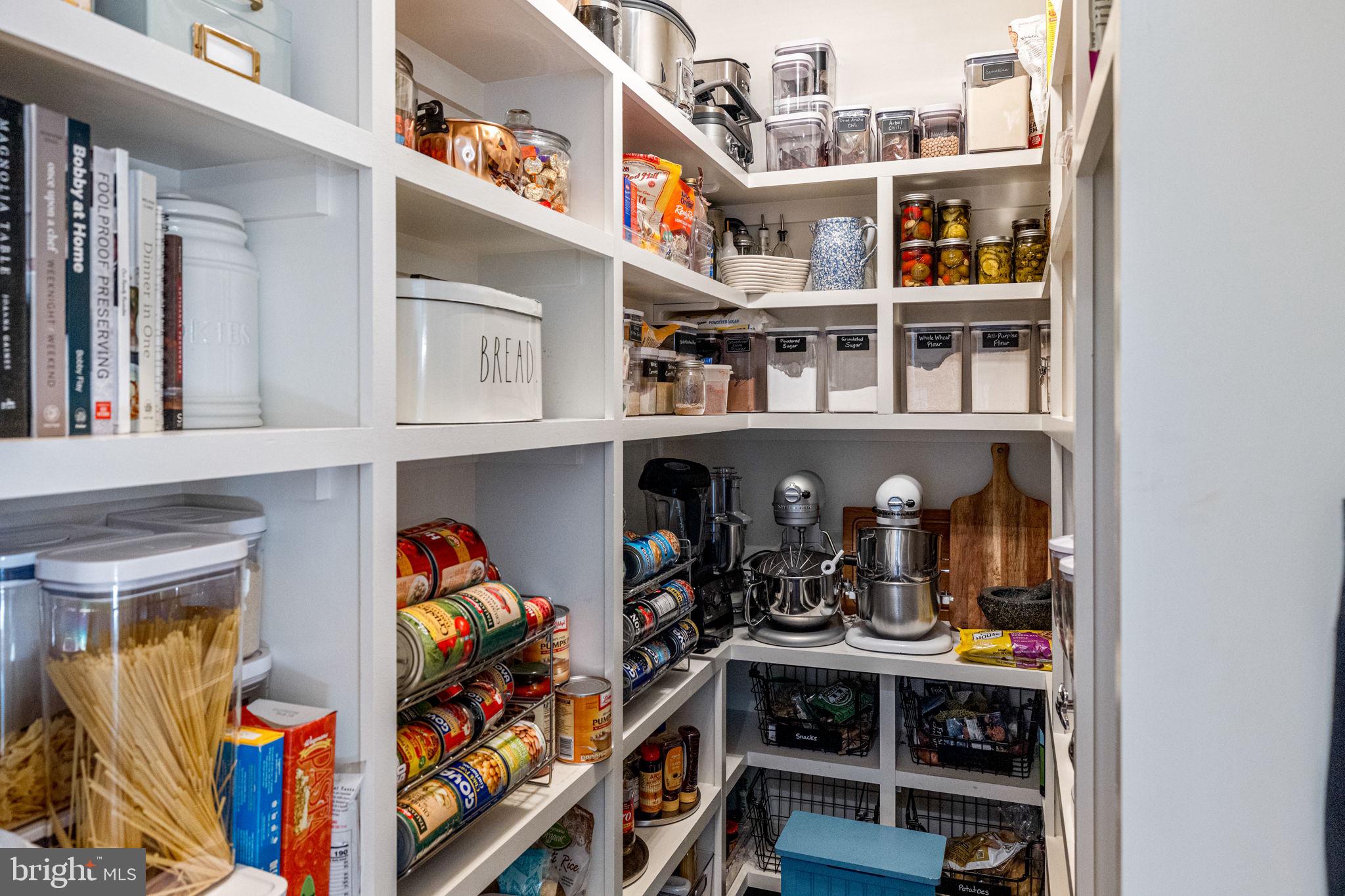 EMERALD PARK ESTATES - Residential