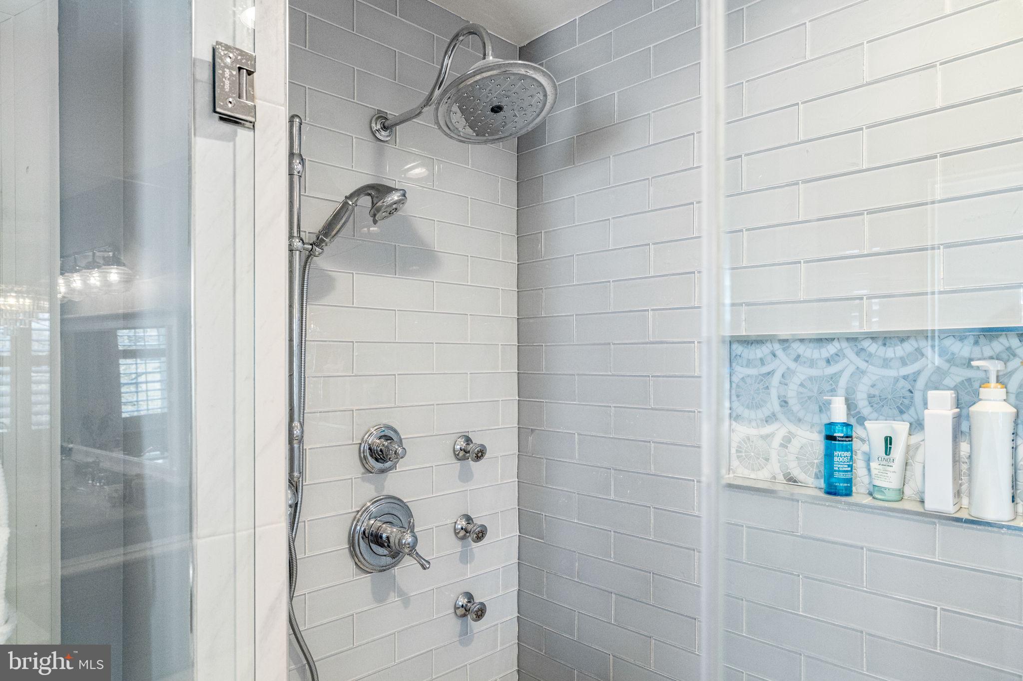 EMERALD PARK ESTATES - Residential