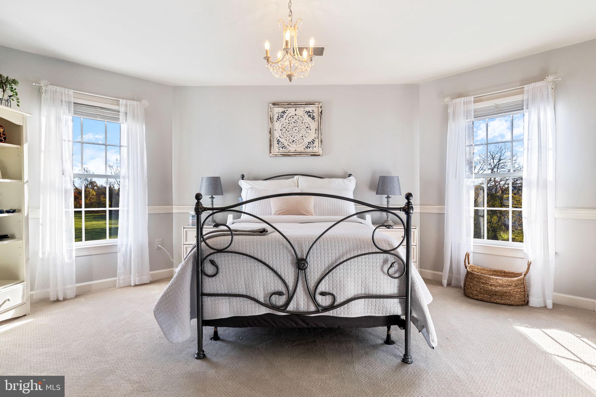 EMERALD PARK ESTATES - Residential