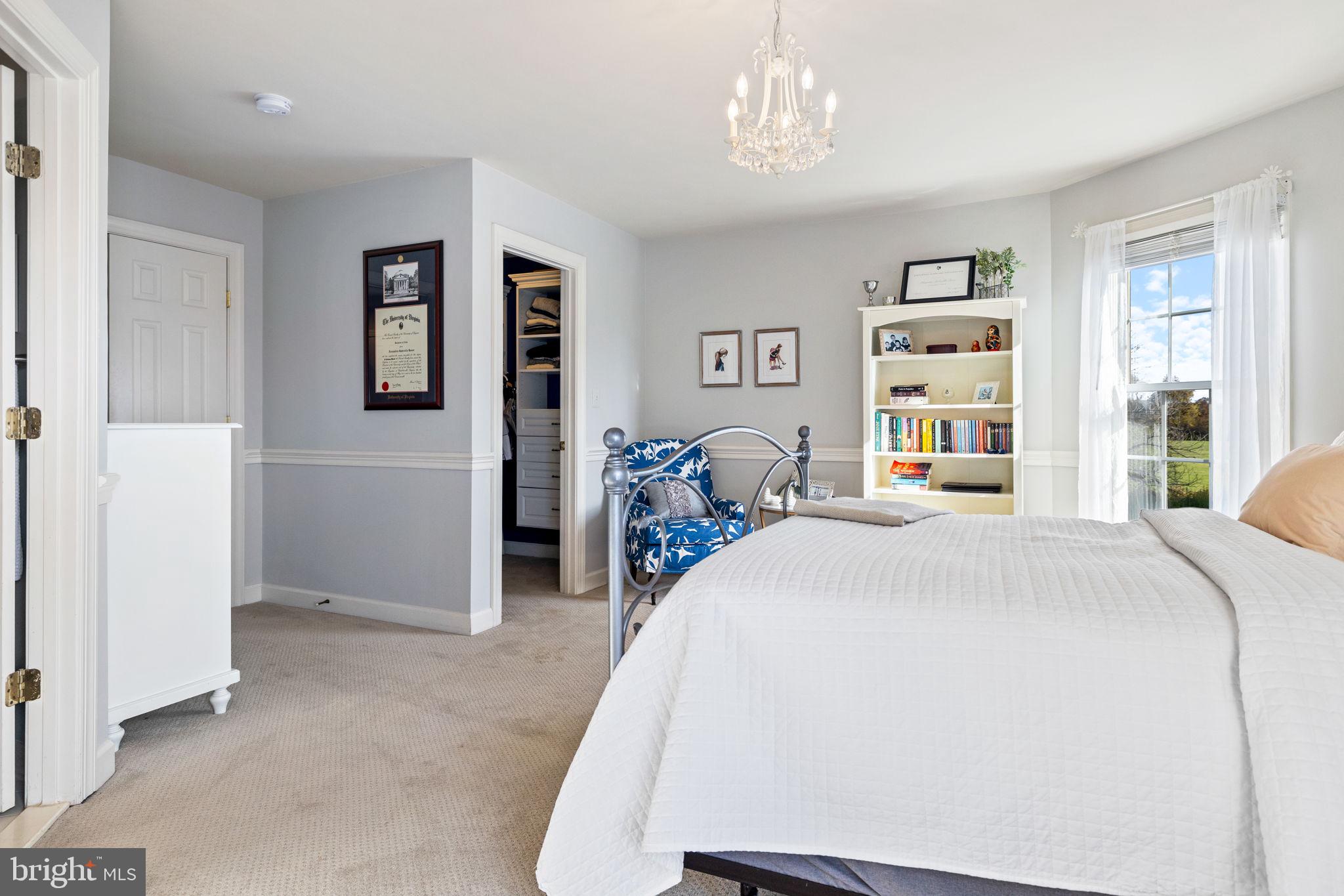 EMERALD PARK ESTATES - Residential