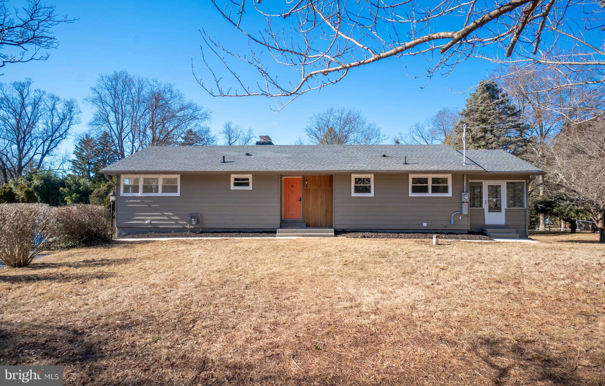 5 EDWARDS PLACE