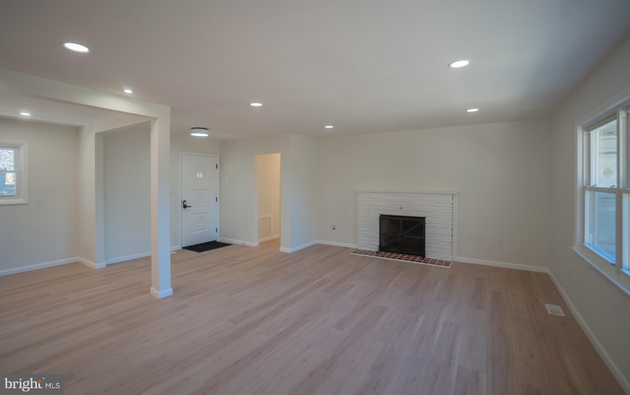 5 EDWARDS PLACE