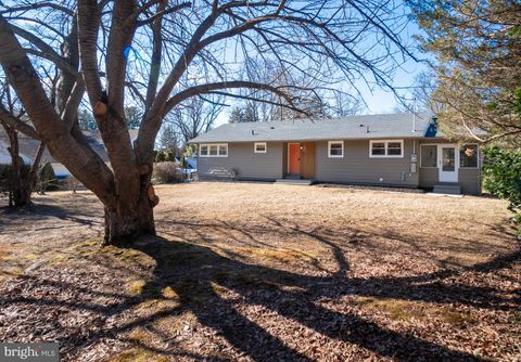 5 EDWARDS PLACE EWING NJ 08628
