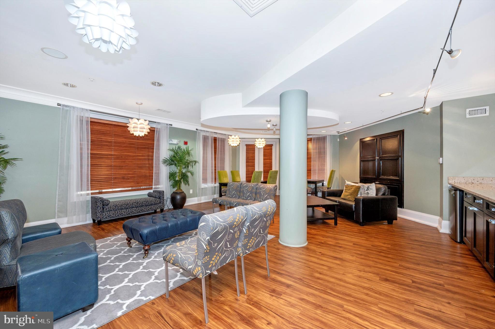 THE COLONNADE AT KENTLANDS - Residential