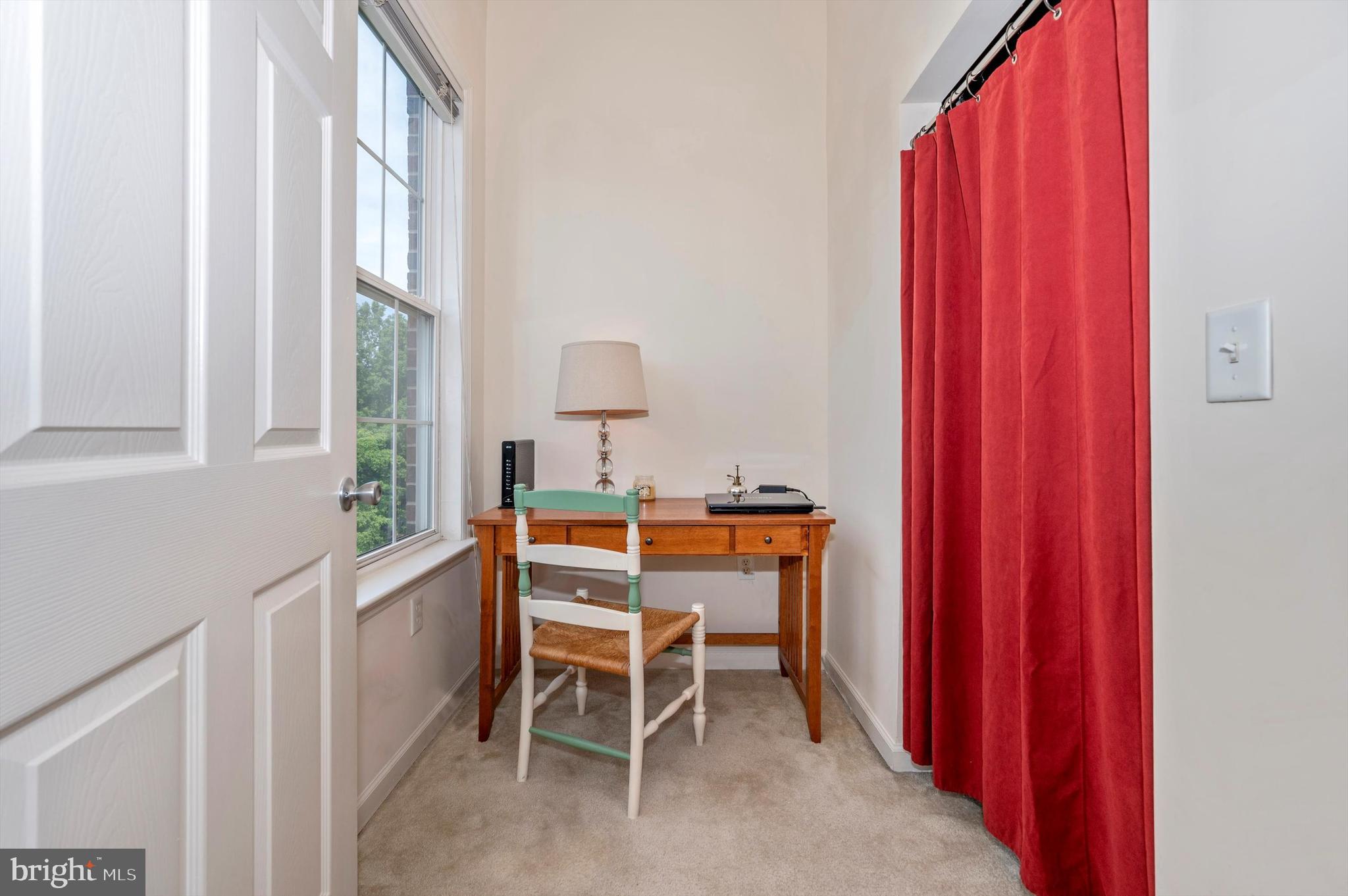 THE COLONNADE AT KENTLANDS - Residential