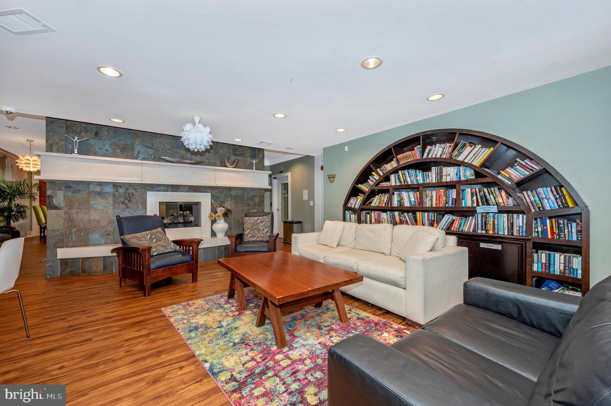 THE COLONNADE AT KENTLANDS - Residential