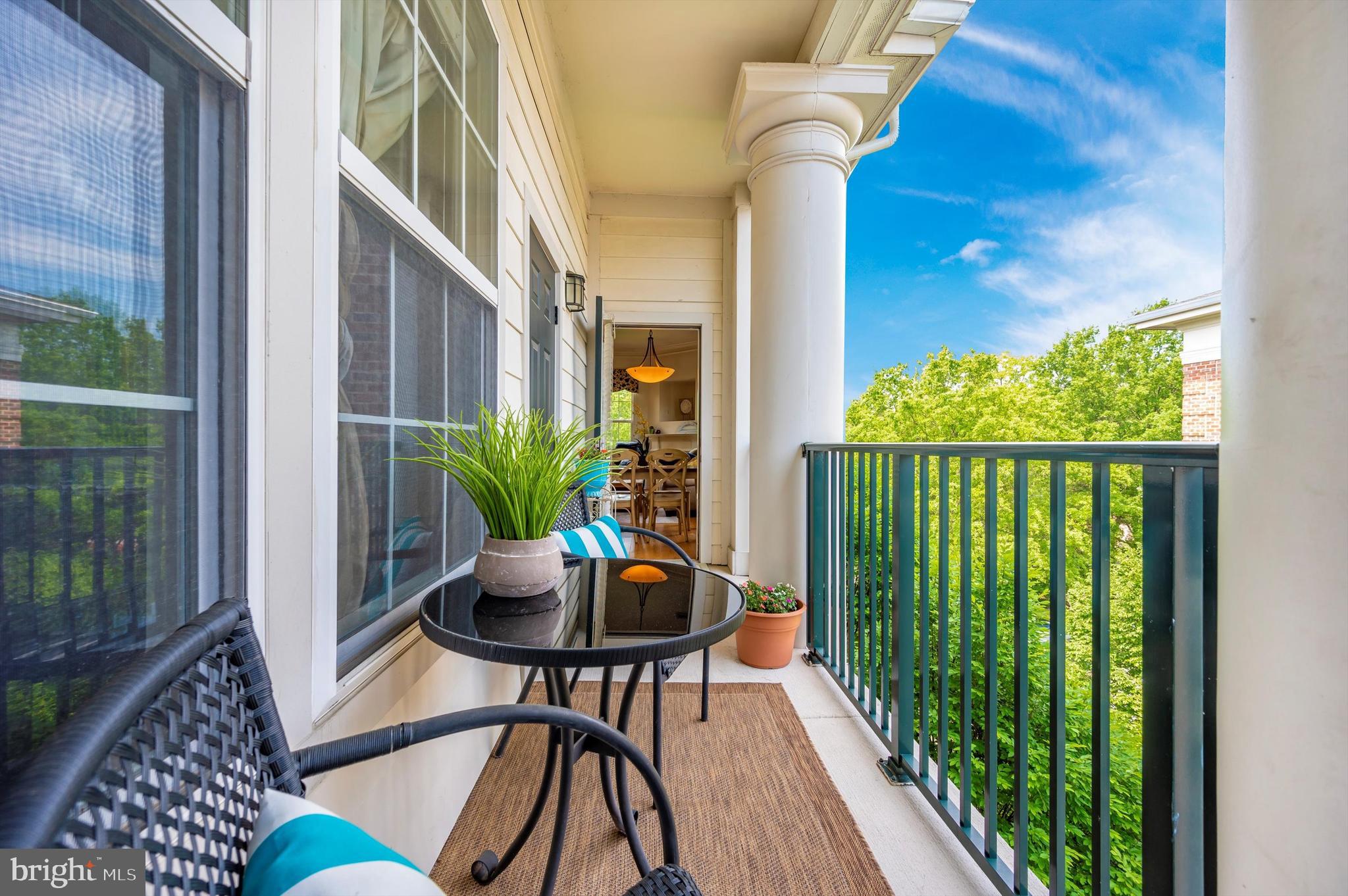 THE COLONNADE AT KENTLANDS - Residential