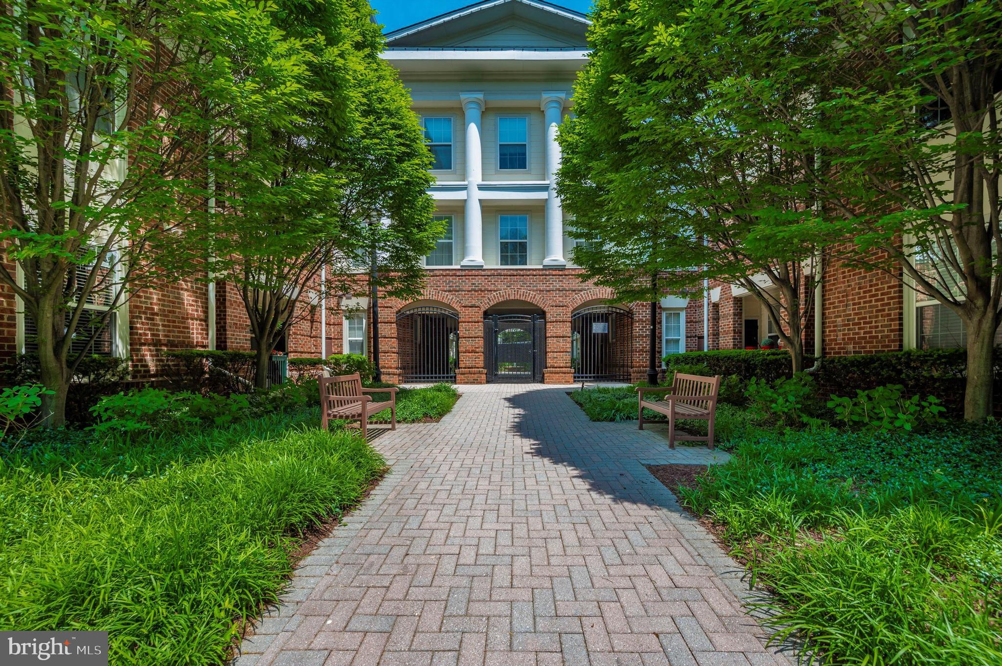 THE COLONNADE AT KENTLANDS - Residential