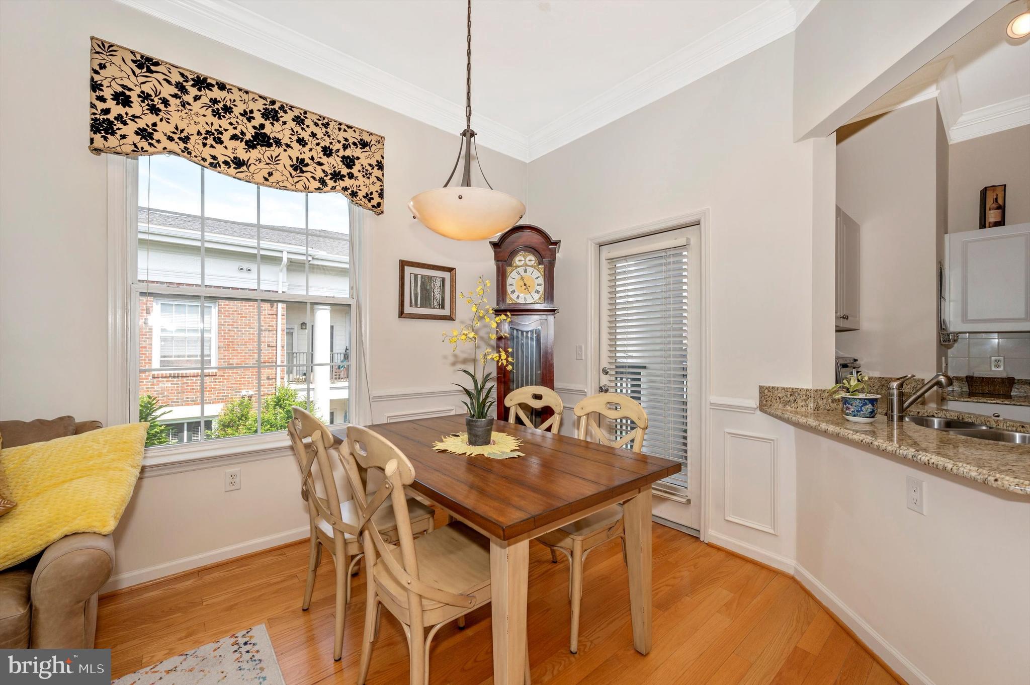 THE COLONNADE AT KENTLANDS - Residential