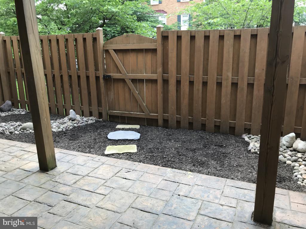 HAHN PROPERTY - Residential Lease