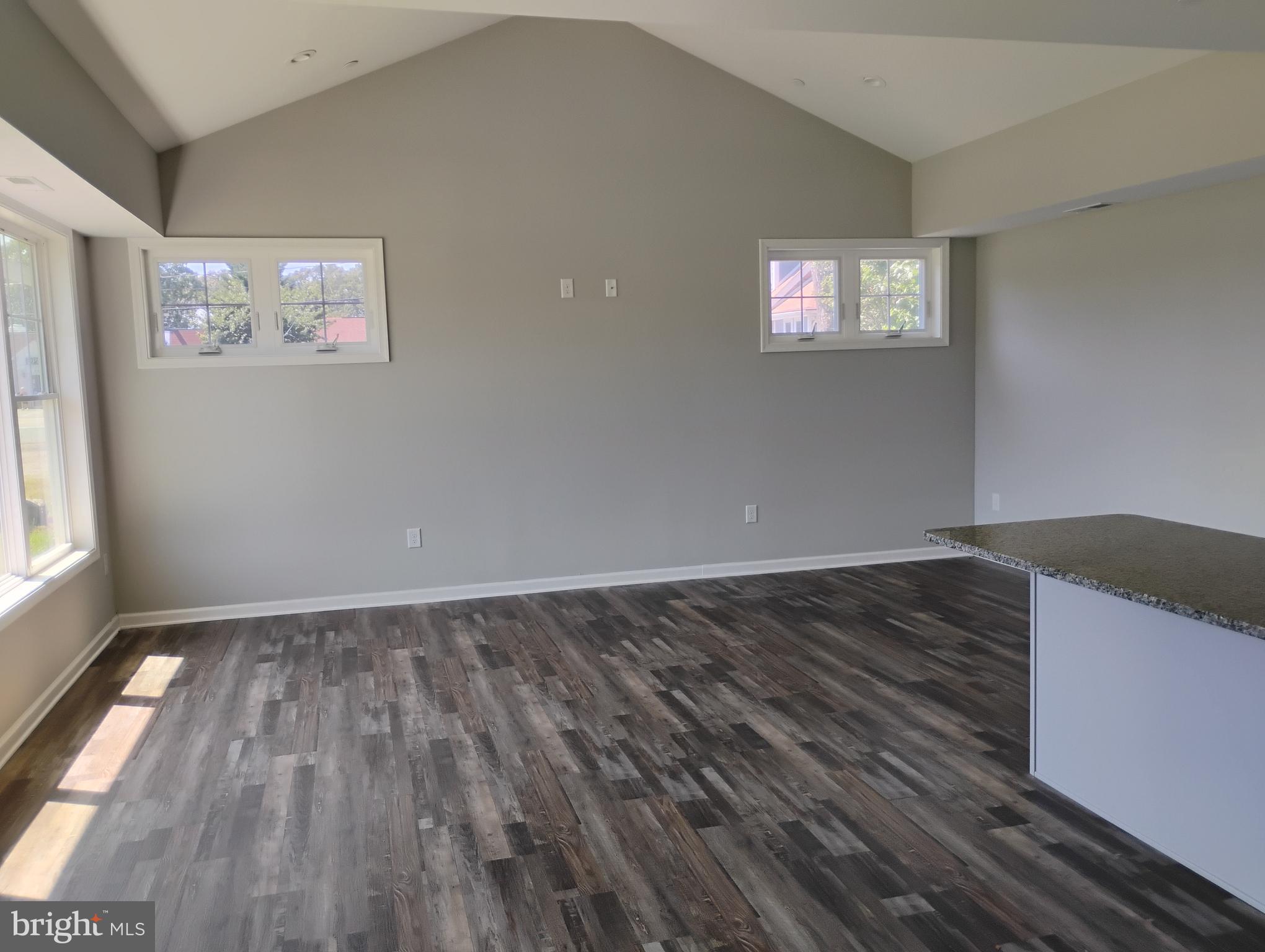 MAGOTHY BEACH - Residential