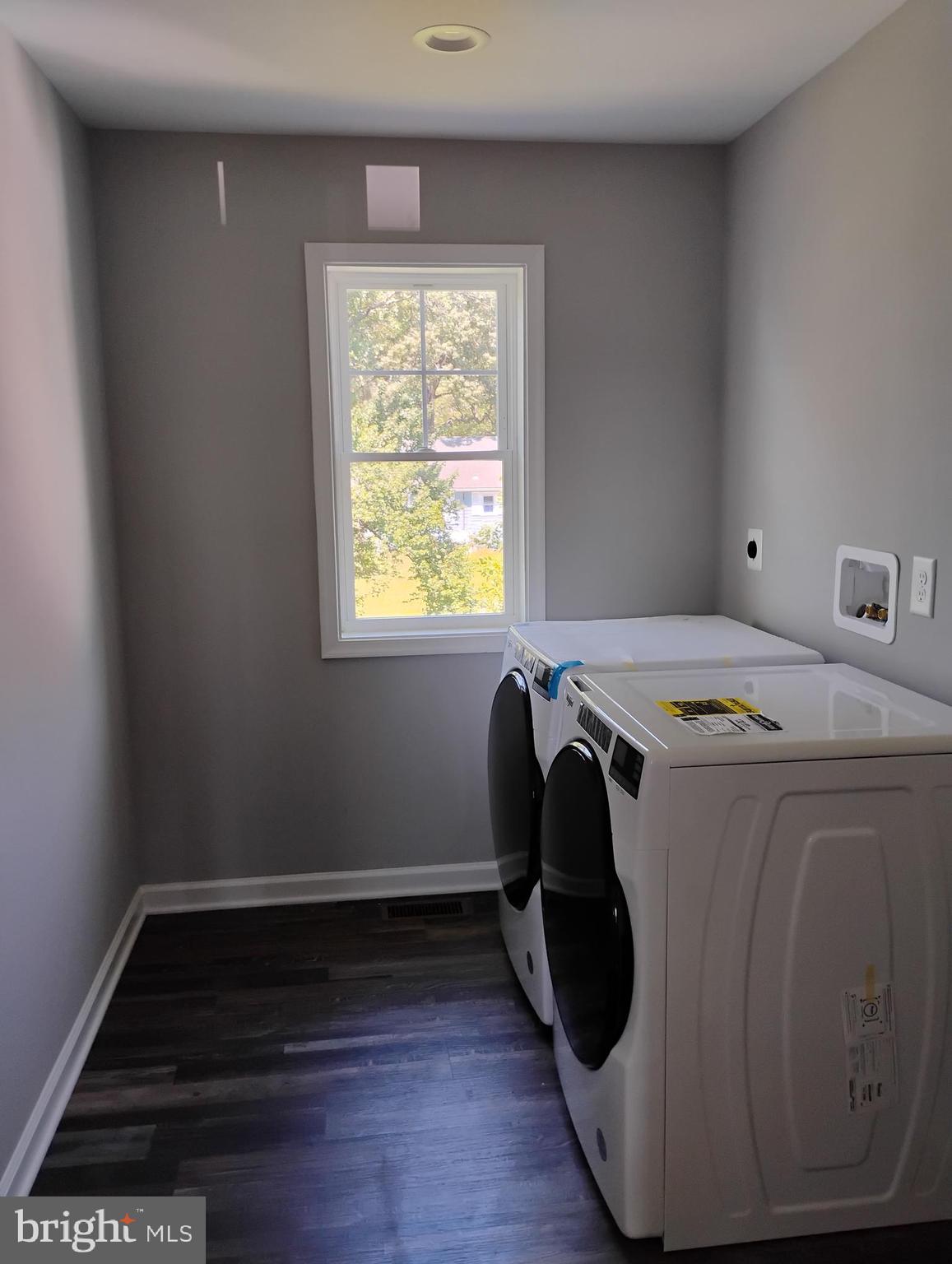 MAGOTHY BEACH - Residential