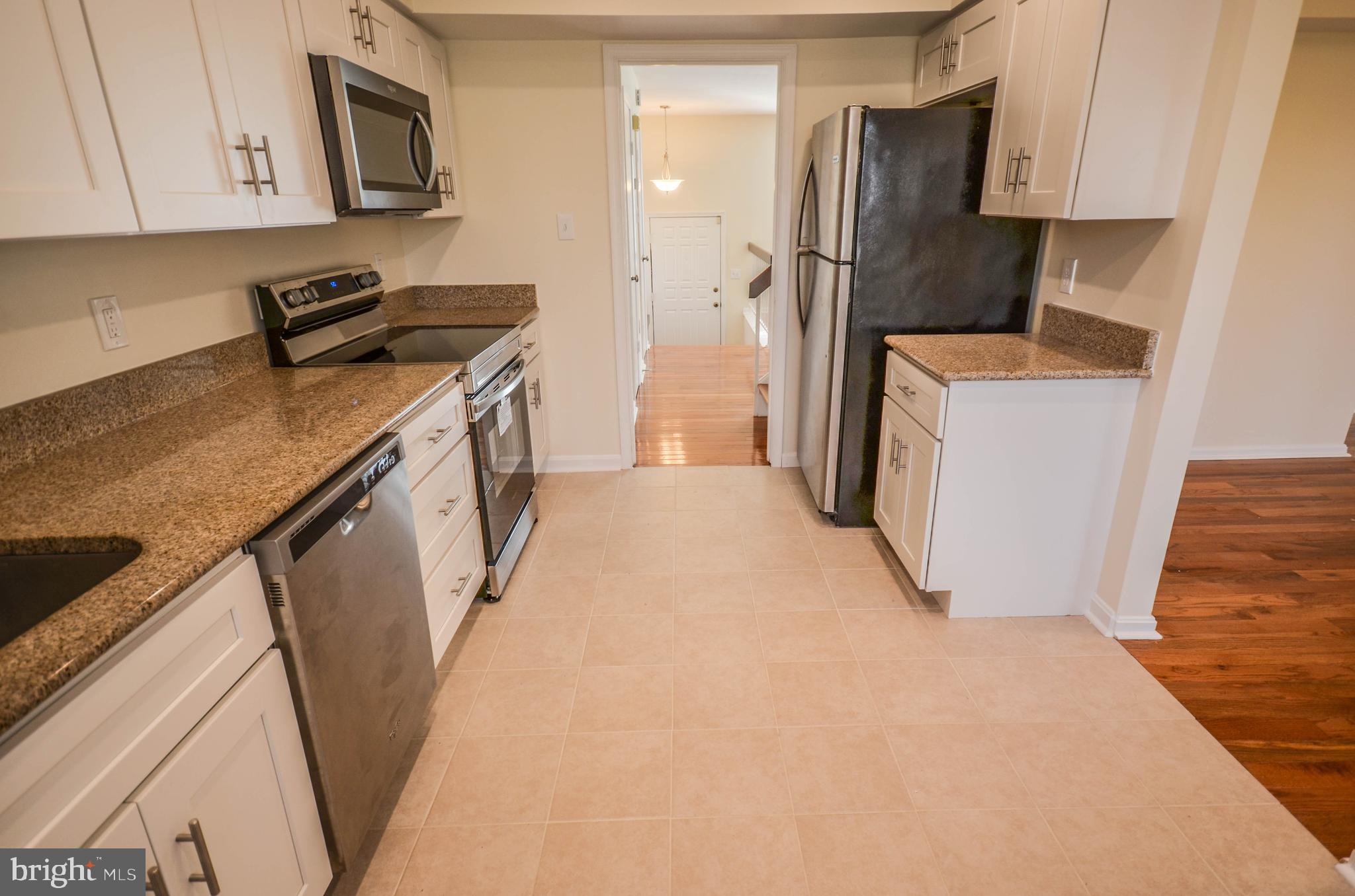 FOREST ESTATES - Residential Lease