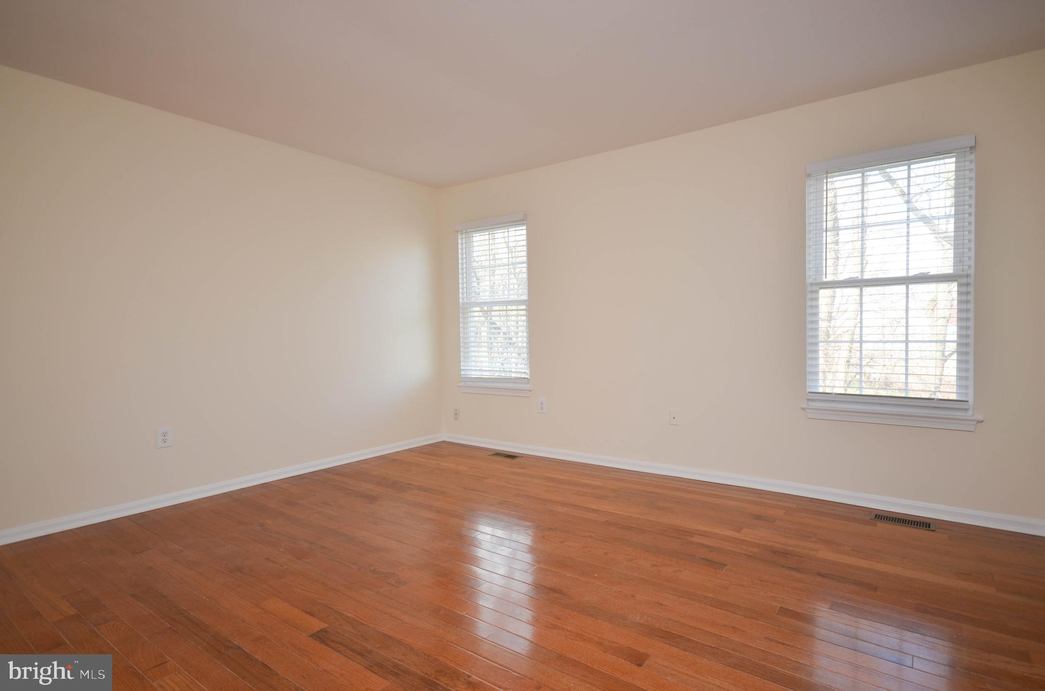 FOREST ESTATES - Residential Lease