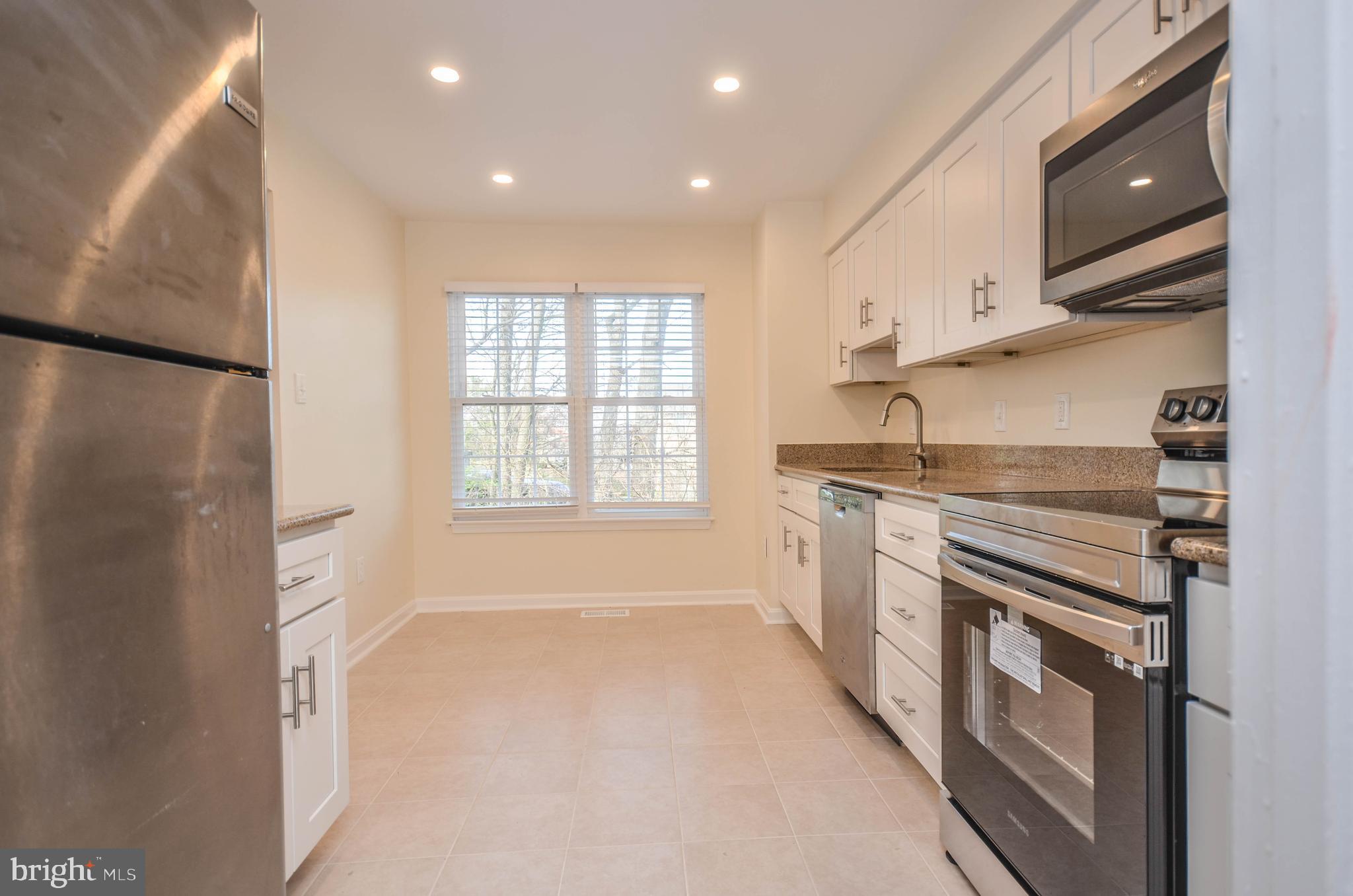 FOREST ESTATES - Residential Lease