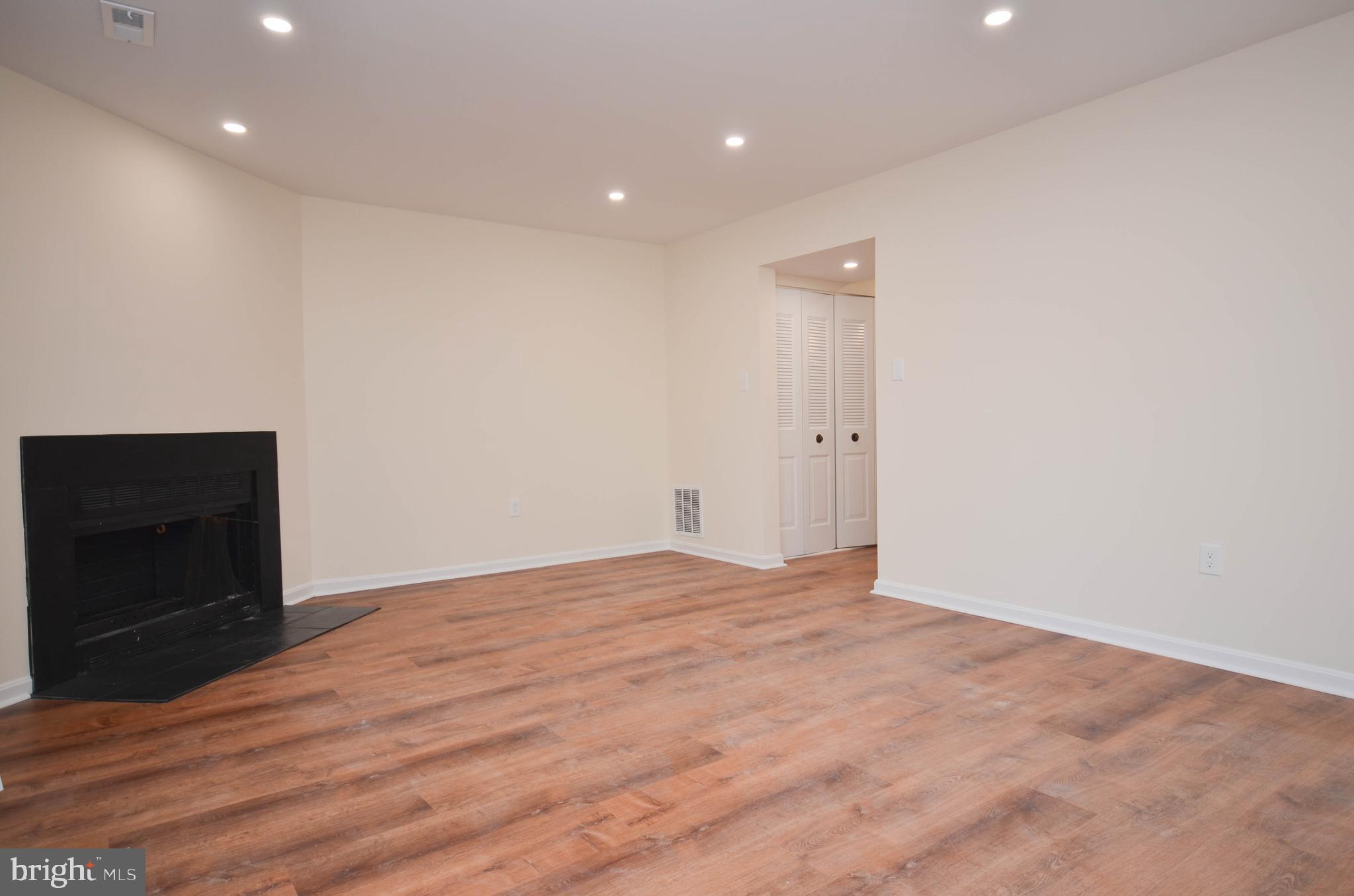 FOREST ESTATES - Residential Lease