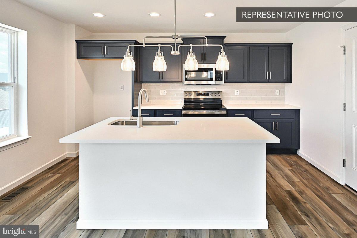 HILLS AT VALLEY VIEW - Residential