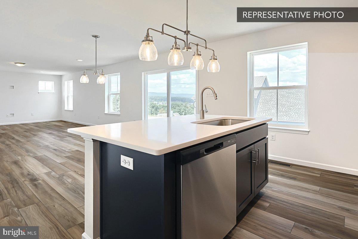 HILLS AT VALLEY VIEW - Residential