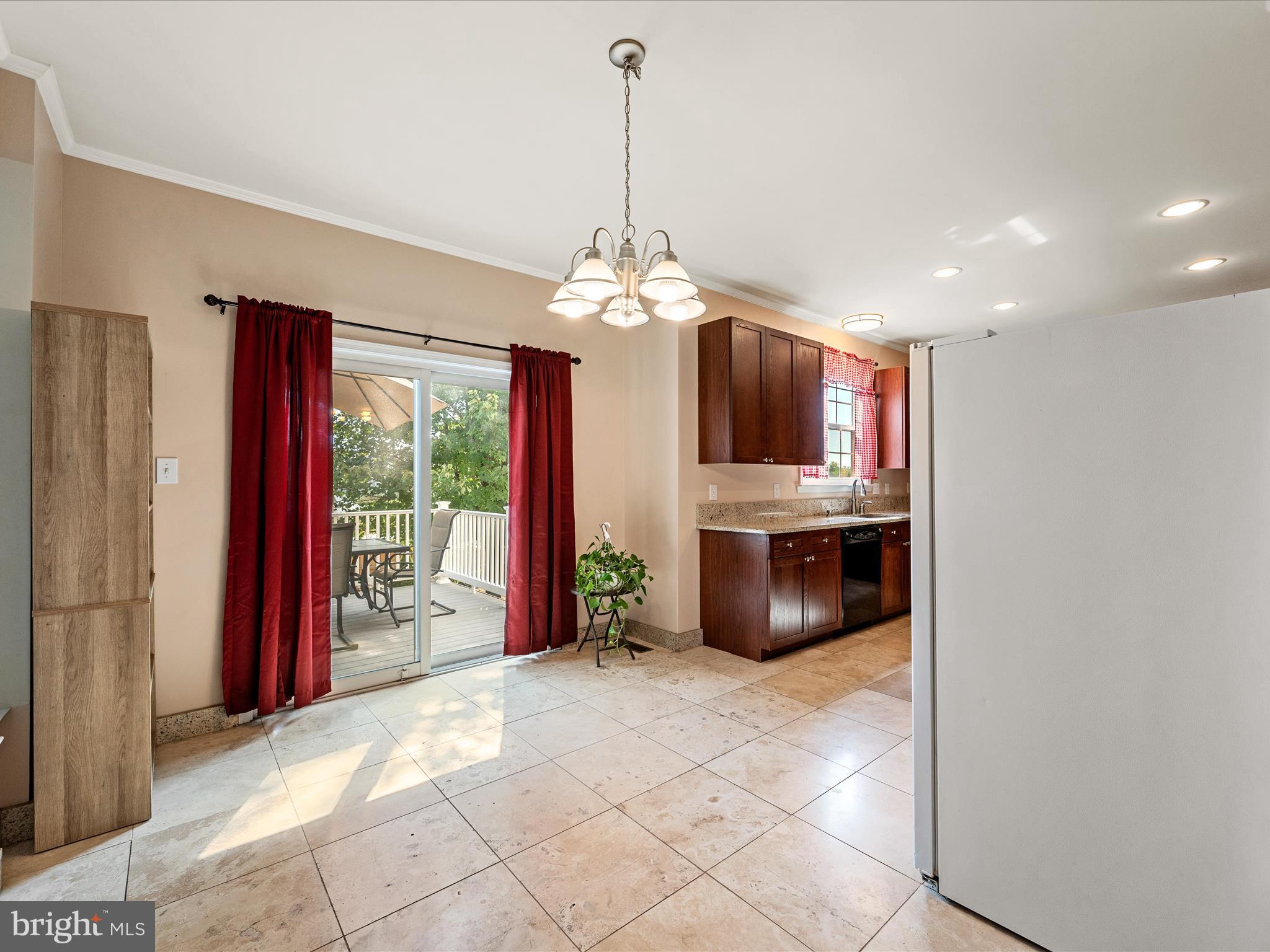 BENTWOOD ESTATES - Residential