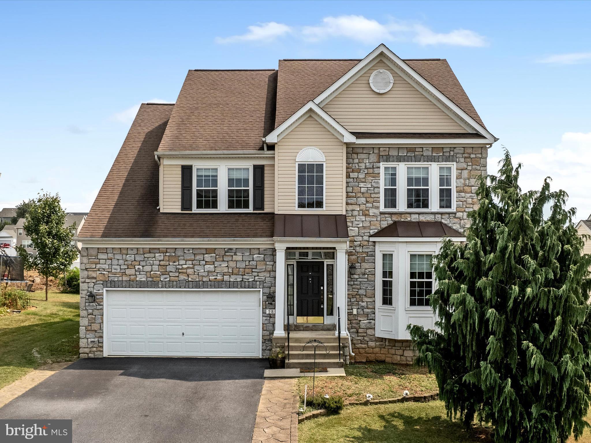 BENTWOOD ESTATES - Residential