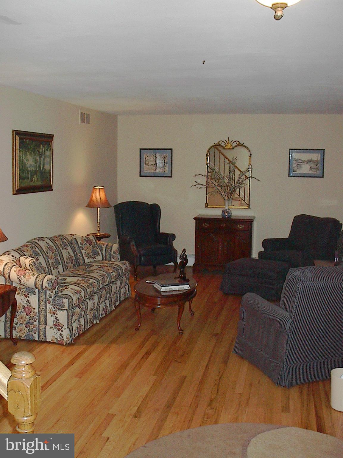 GLENDALE TERRACE - Residential