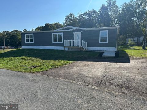 6 EVERGREEN DRIVE QUAKERTOWN PA 18951