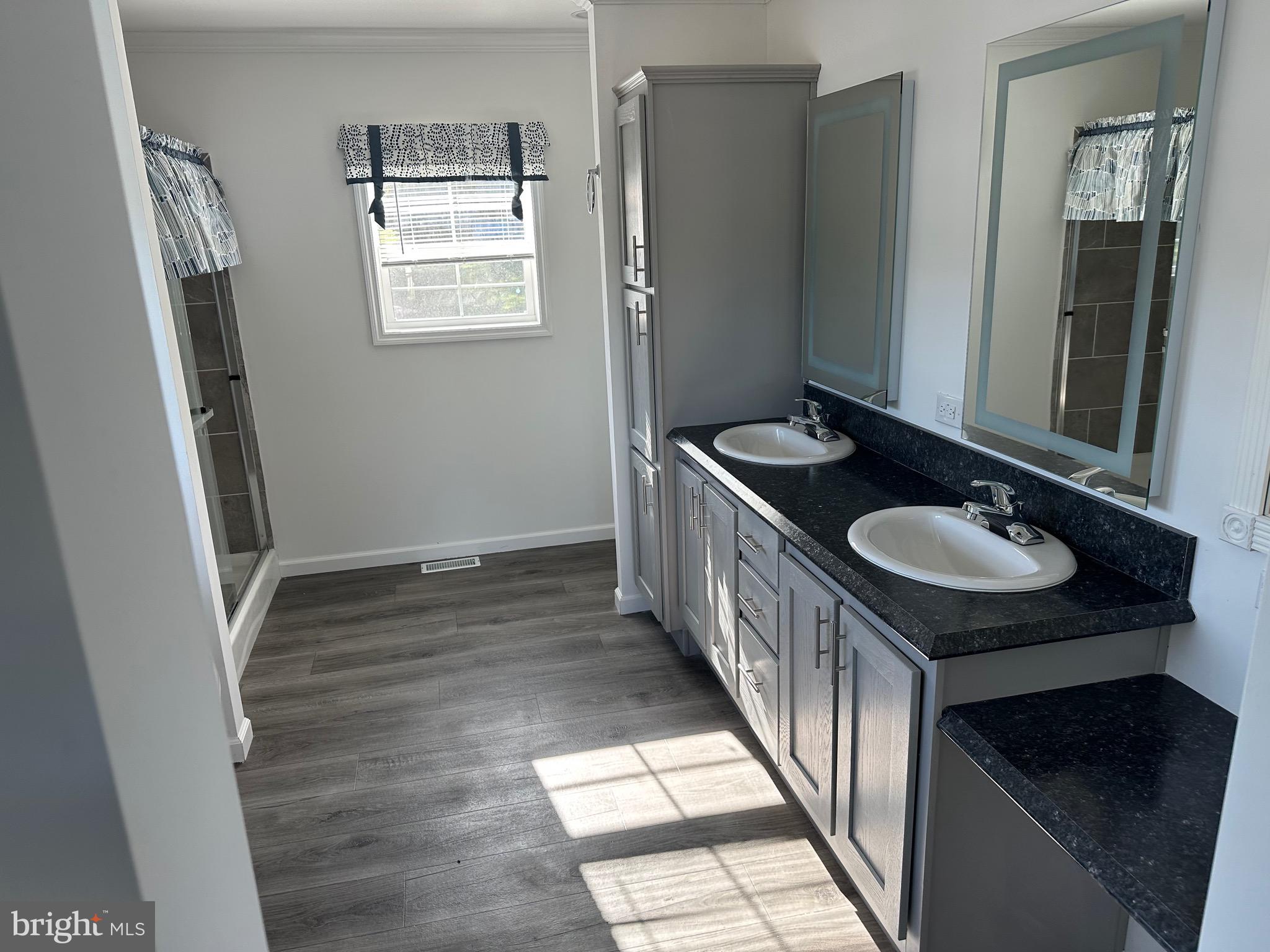 MELODYLAKESCNTRYCLUB - Residential