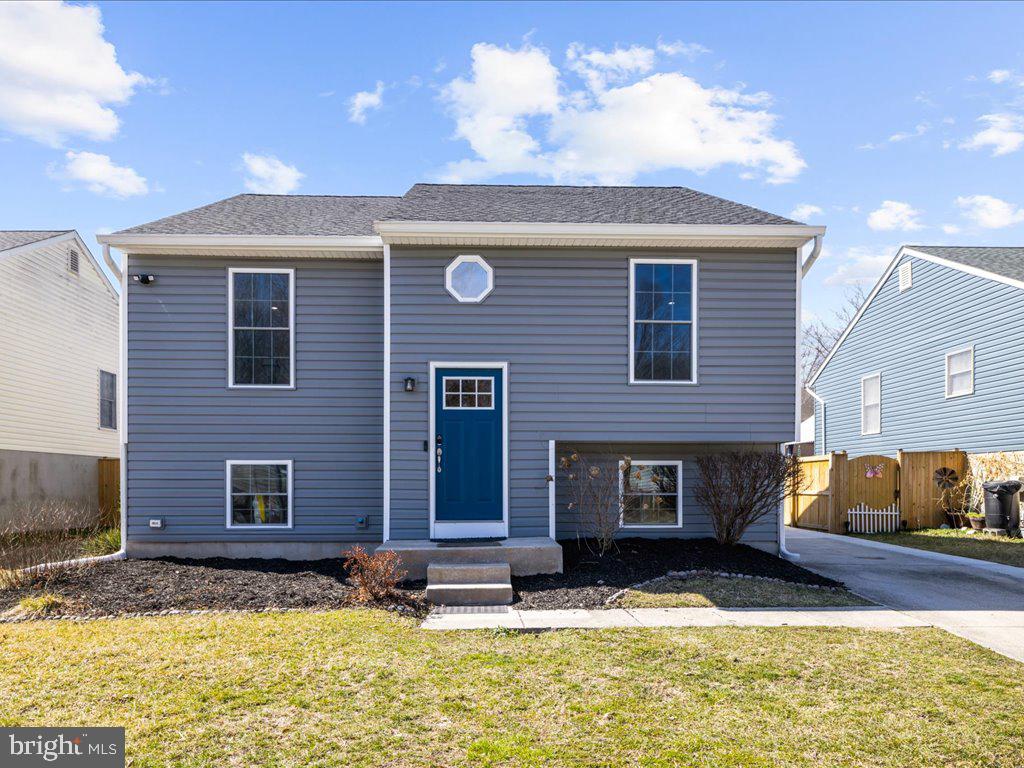Come check out this beautifully updated split foyer in the Green Haven Community. This home features 4 bedrooms, two full bathrooms and tons of extra space for storage or entertainment. The roof, siding, gutters, soffits, exterior doors, windows, double level deck, fence and an extended driveway were all installed in 2023 making the maintenance easy. Both bathrooms are freshly renovated as well as new carpet and paint. Updated kitchen with open-concept breakfast area. With easy access to 100 and 10 via Mountain Rd, this home is perfectly located.
Seller has set an offer deadline of 12pm of Monday, March 24, 2025.