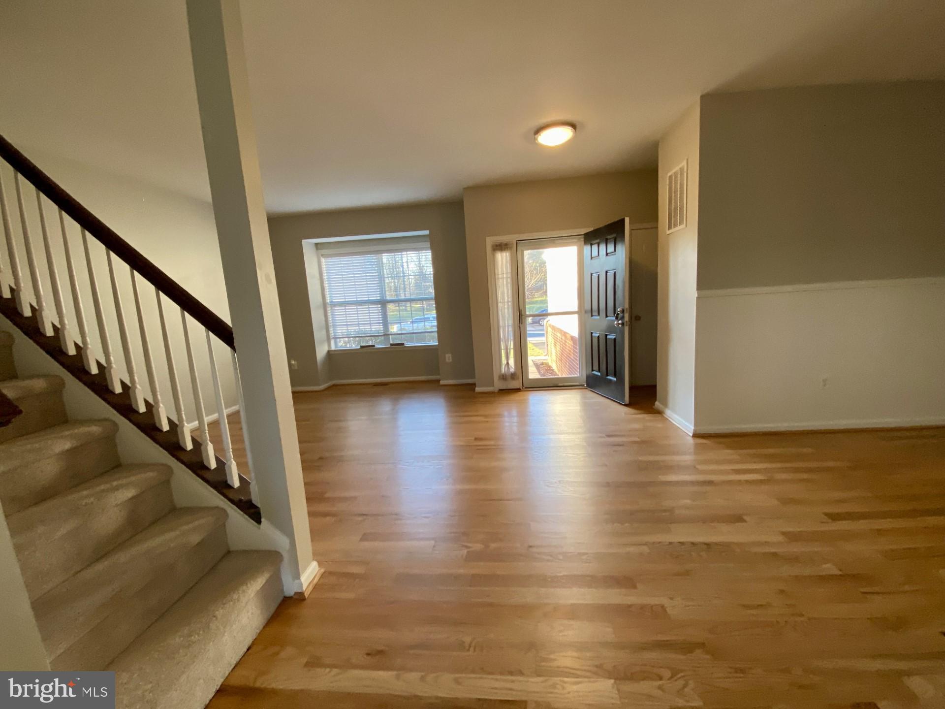 DOMINION VALLEY COUNTRY CLUB - Residential Lease