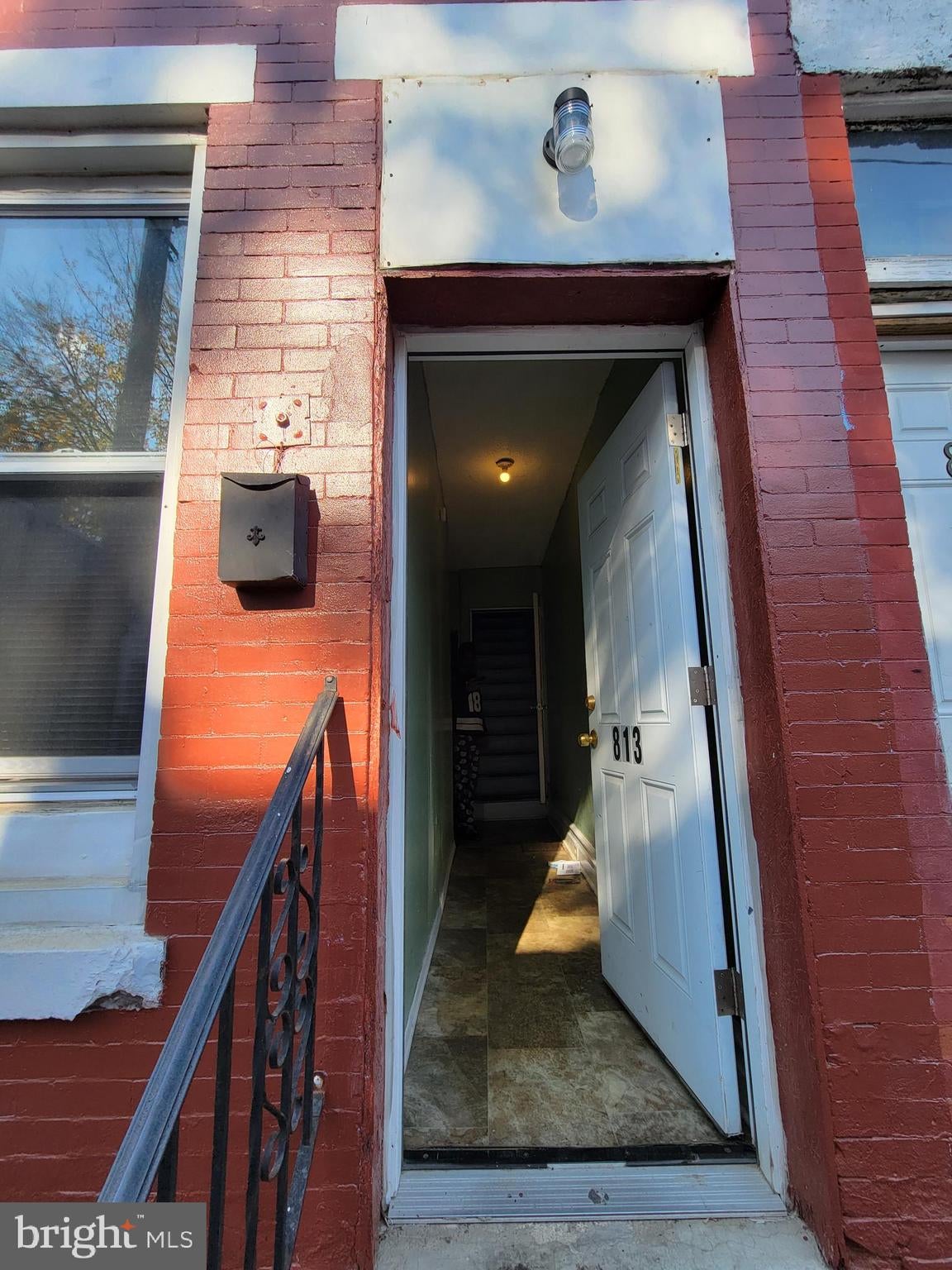 813 W BIRCH STREET