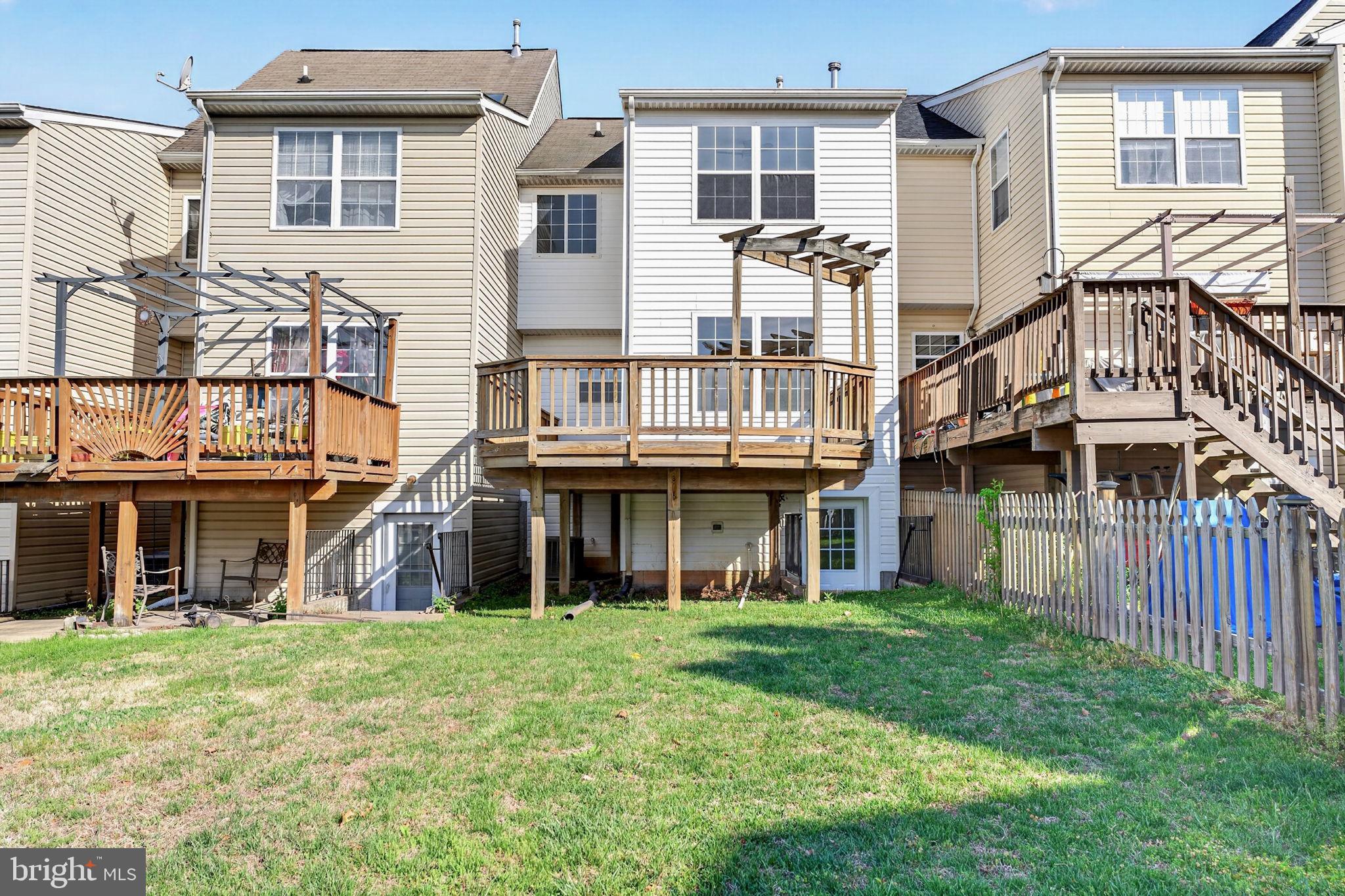 WINTERS RUN MANOR - Residential